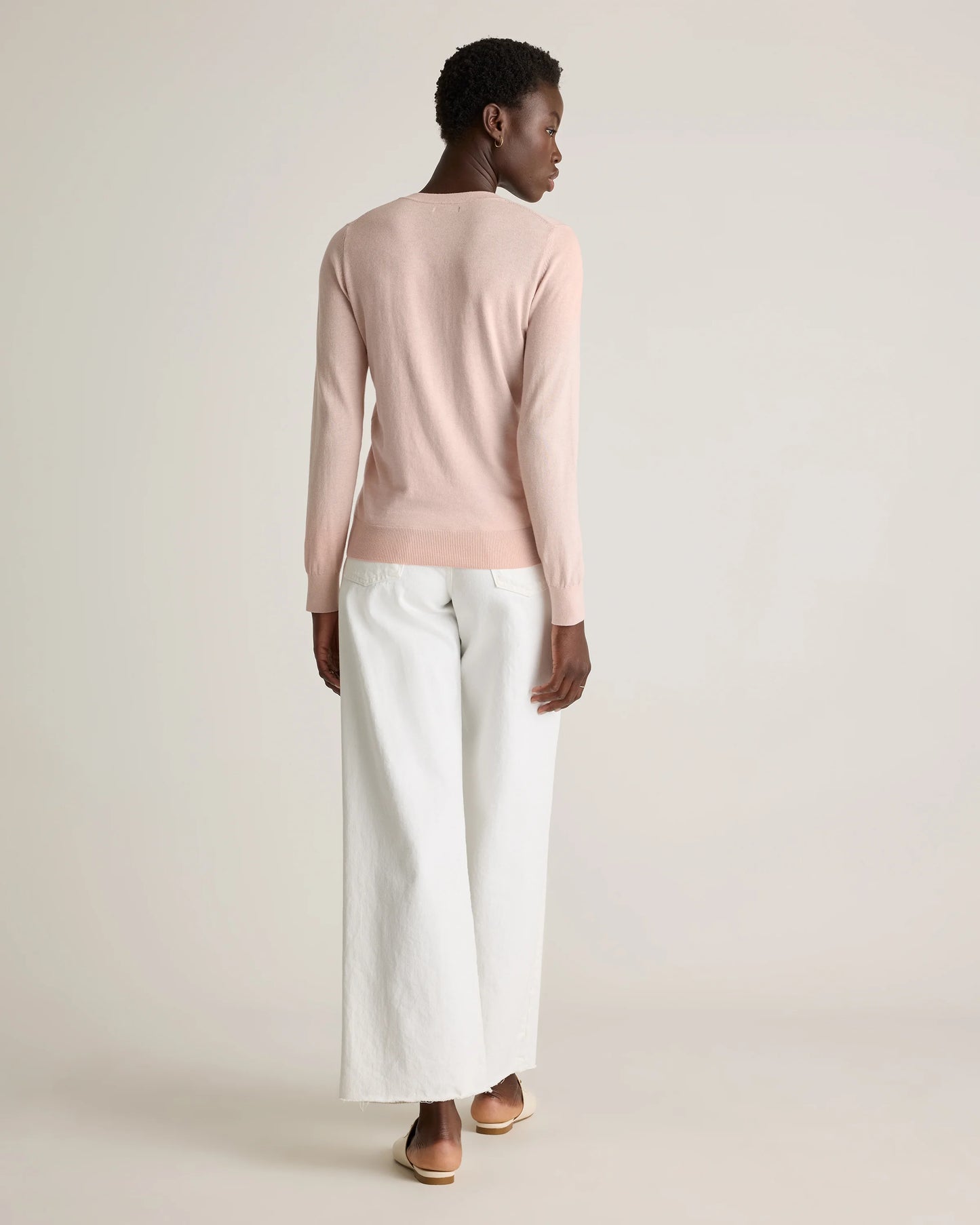 Lightweight Cotton Cashmere V-Neck Sweater - XS / Sugar Stone