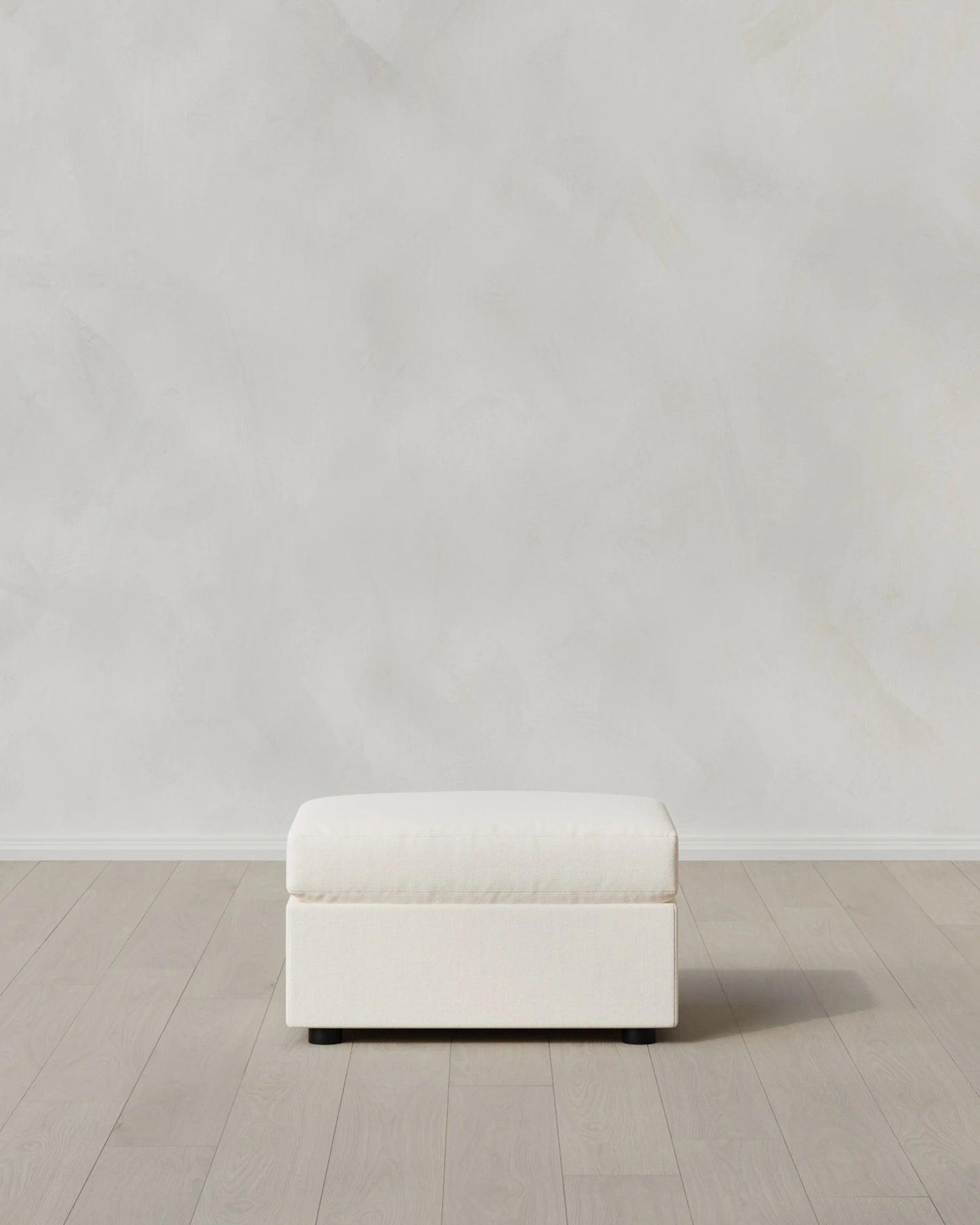 Brennan Ottoman in Performance Chenille Linen Blend - One Size / Snow