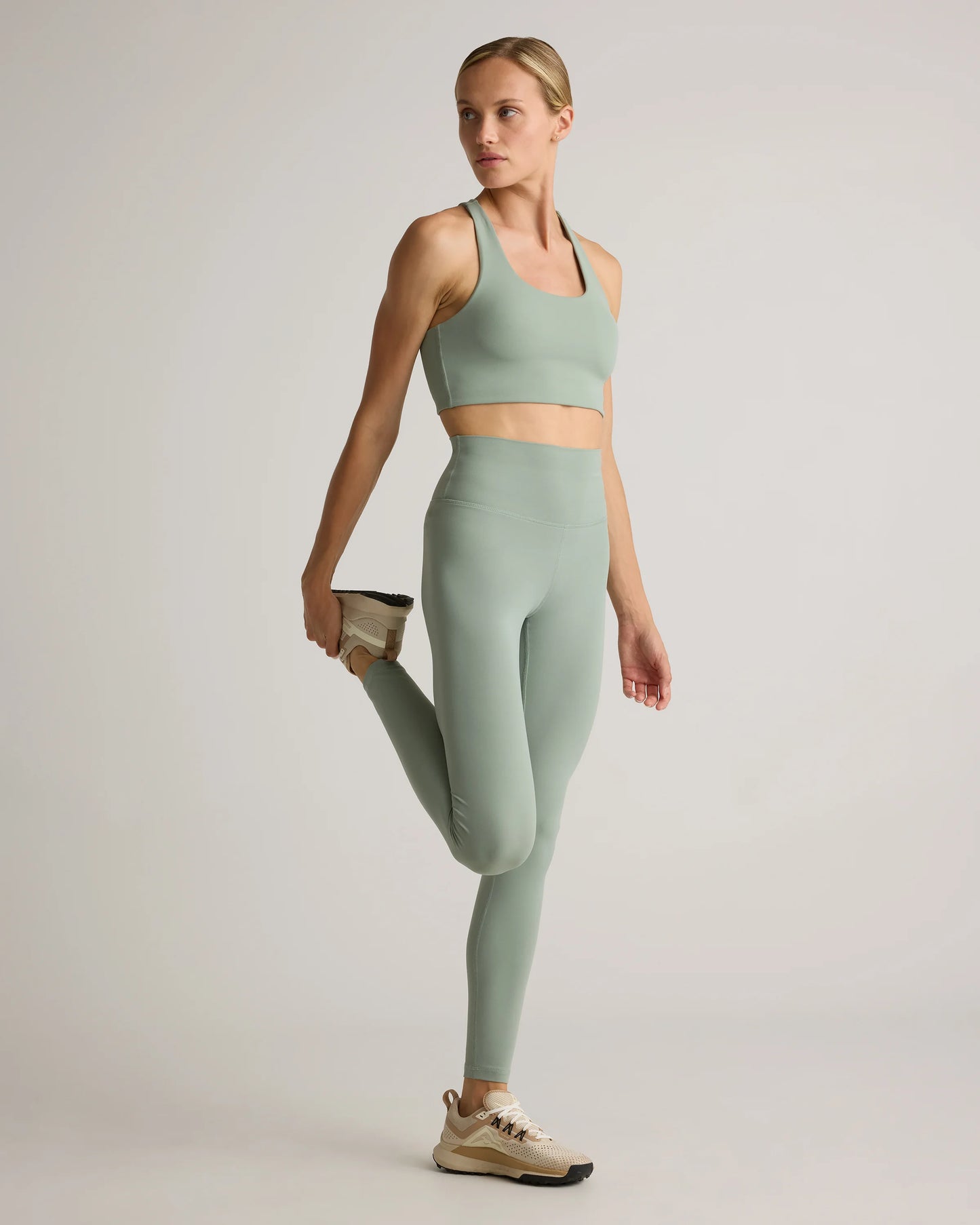 Ultra-Form High-Rise Legging - XS / Black