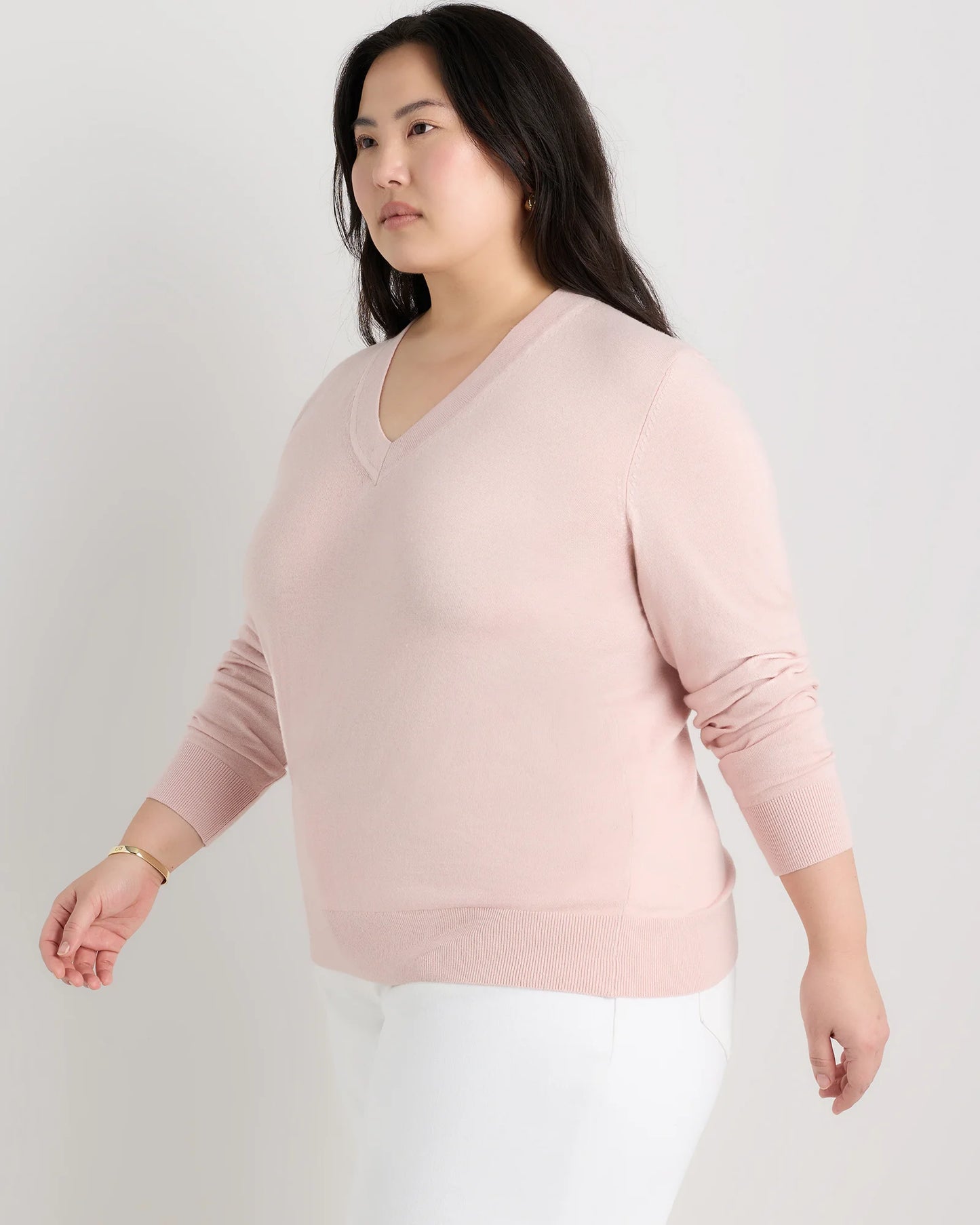 Lightweight Cotton Cashmere V-Neck Sweater - 1X / Black