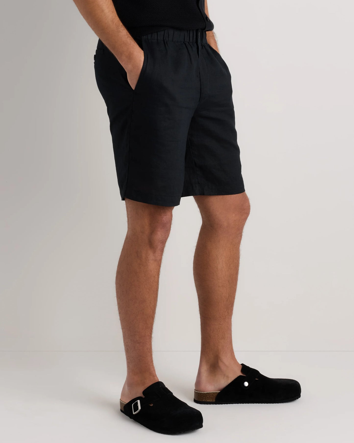 100% European Linen Shorts - 9" - S / Black