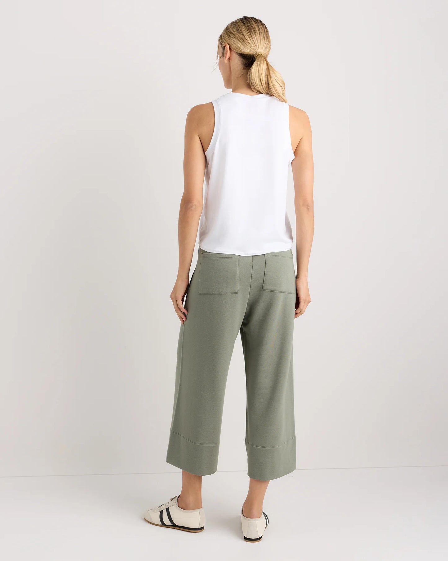 SuperSoft Fleece Cropped Wide Leg Pants - XS / Dried Fig