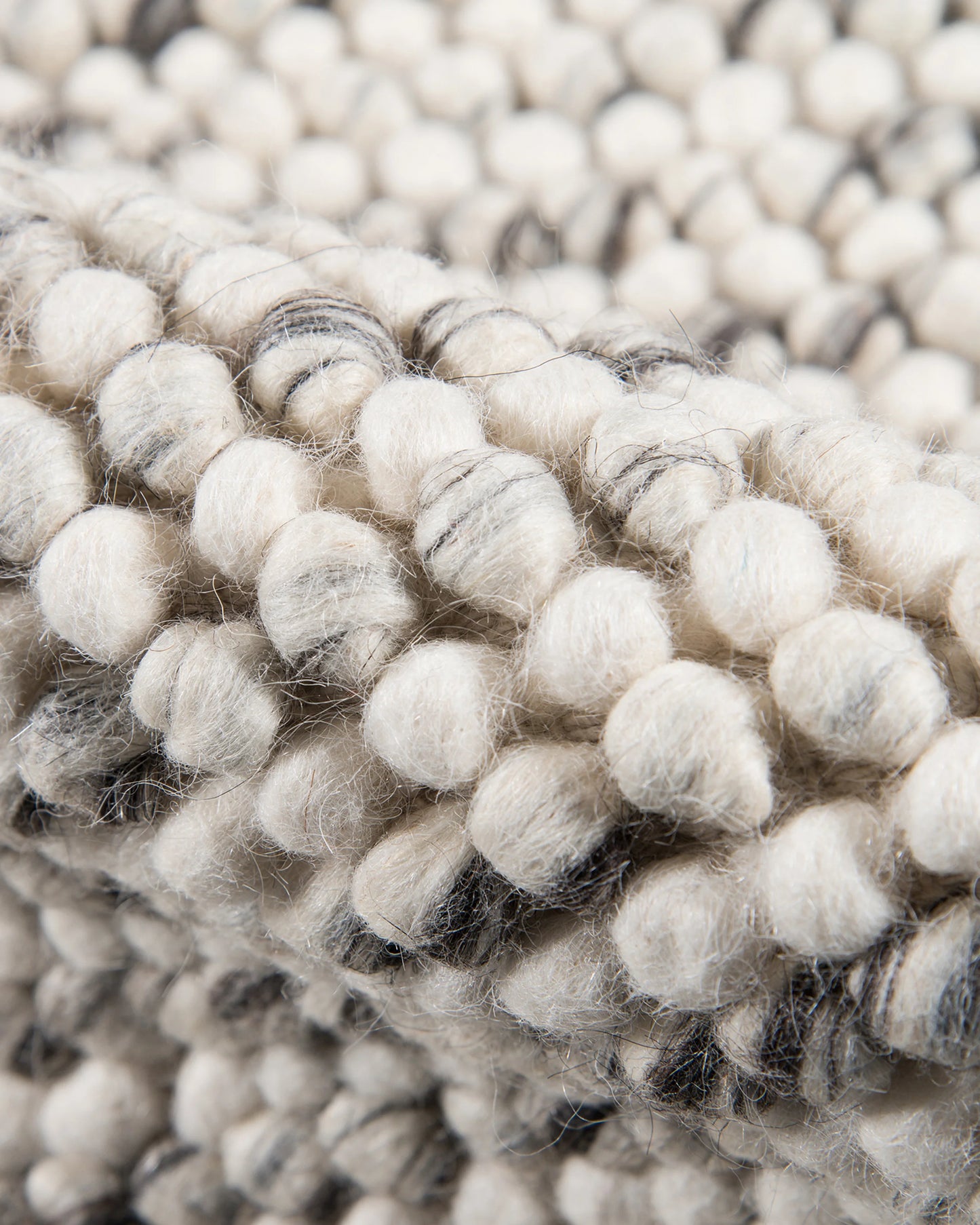 Tribeca Handwoven Wool Rug - 3' x 5' / Cream