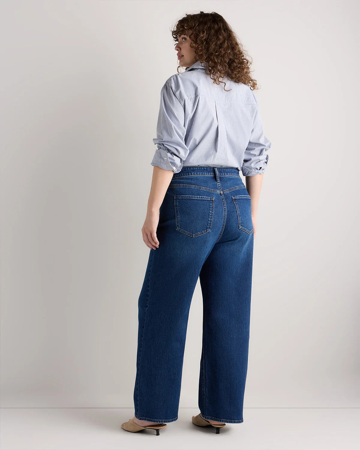 Bella Stretch Relaxed Straight Jeans - 33 / Atlantic Blue