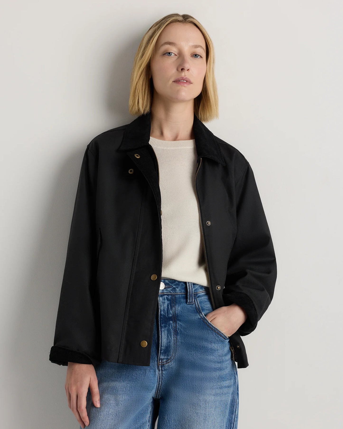 Organic Waxed Cotton Cropped Barn Jacket - XS / Vintage Black