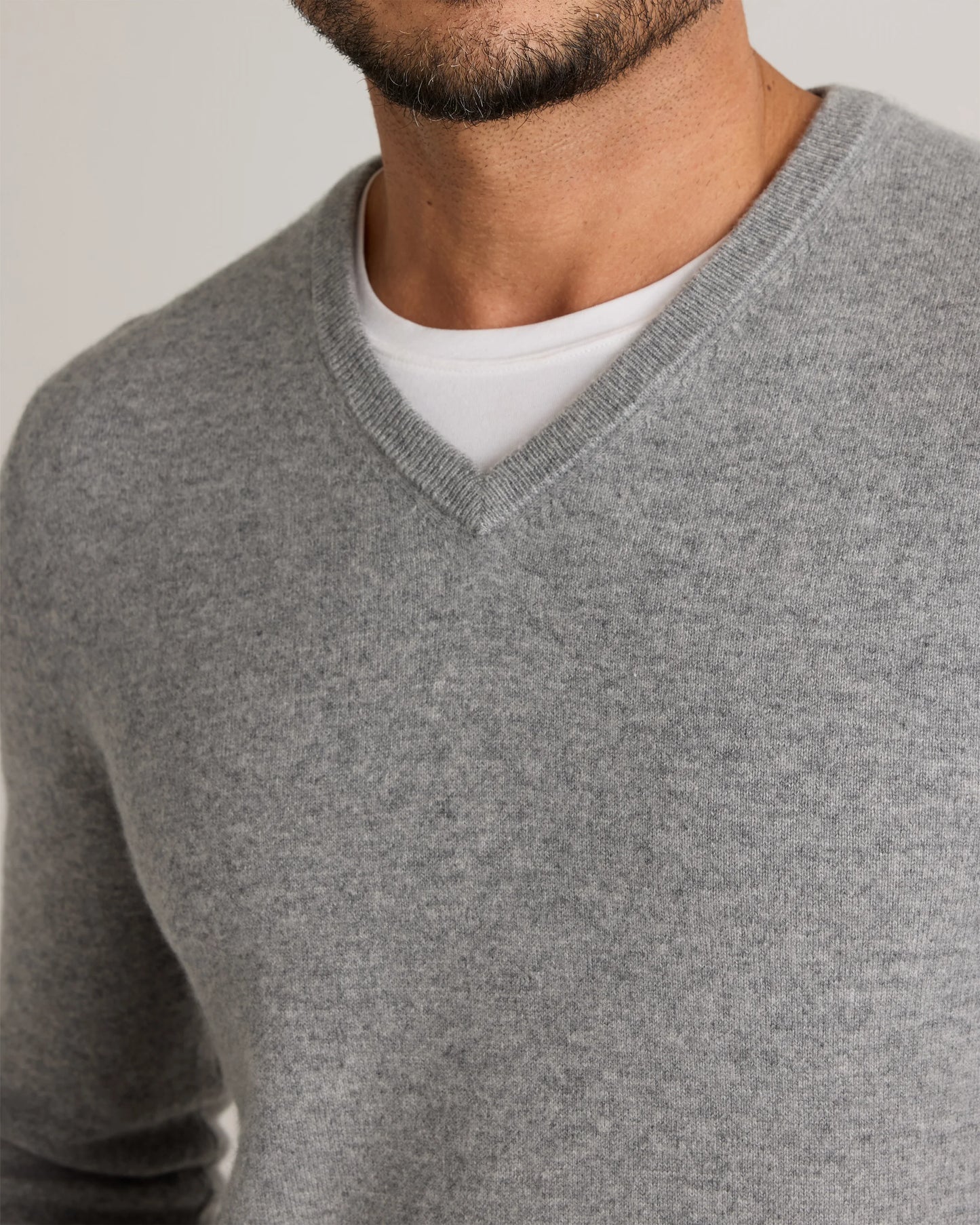 Mongolian Cashmere V-Neck Sweater - S / Oatmeal