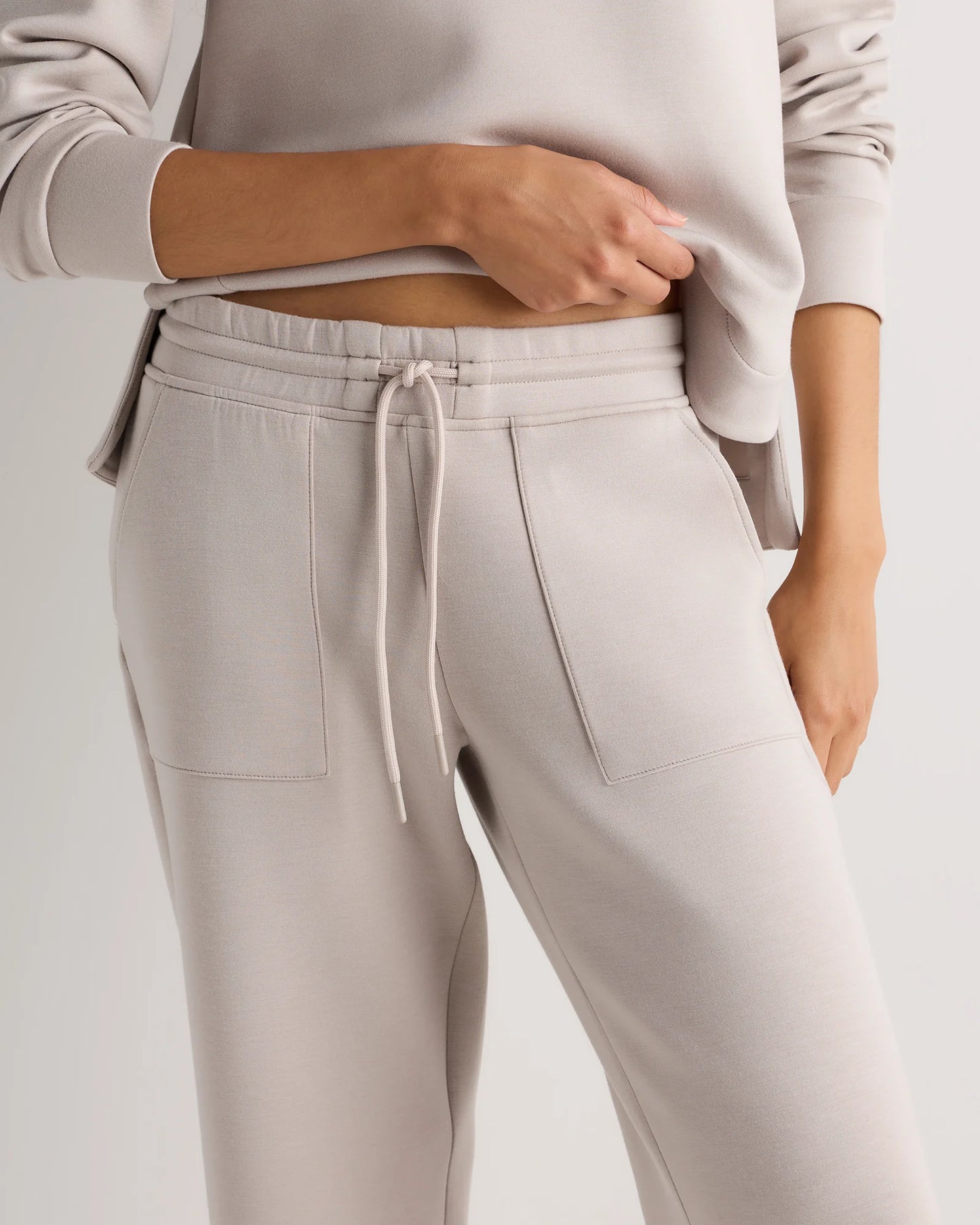 CloudComfort High-Rise Cropped Sweatpants - XS / Pebble Beige