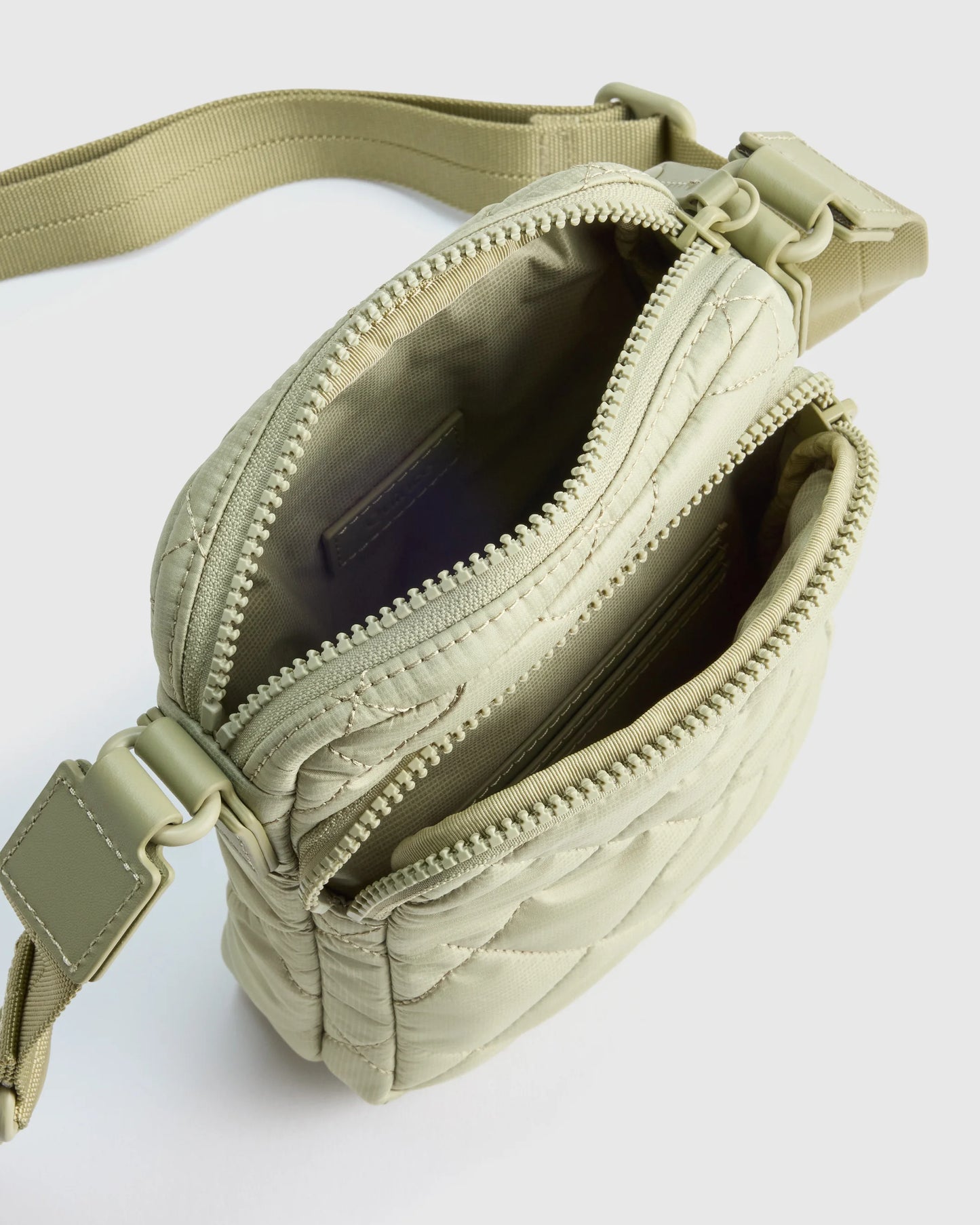 Transit Quilted Phone Crossbody - One Size / Navy