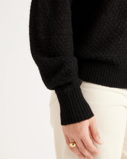 Baby Alpaca-Wool Diamond Stitch Crew - XS / Charcoal