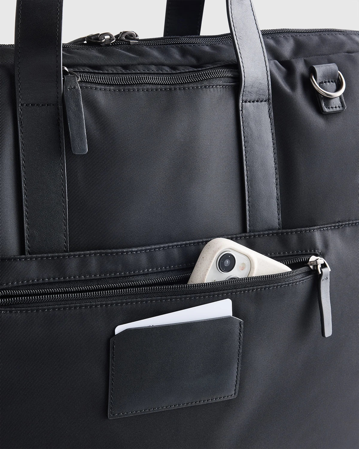 Voyage Nylon Garment Bag - One Size / Dark Green