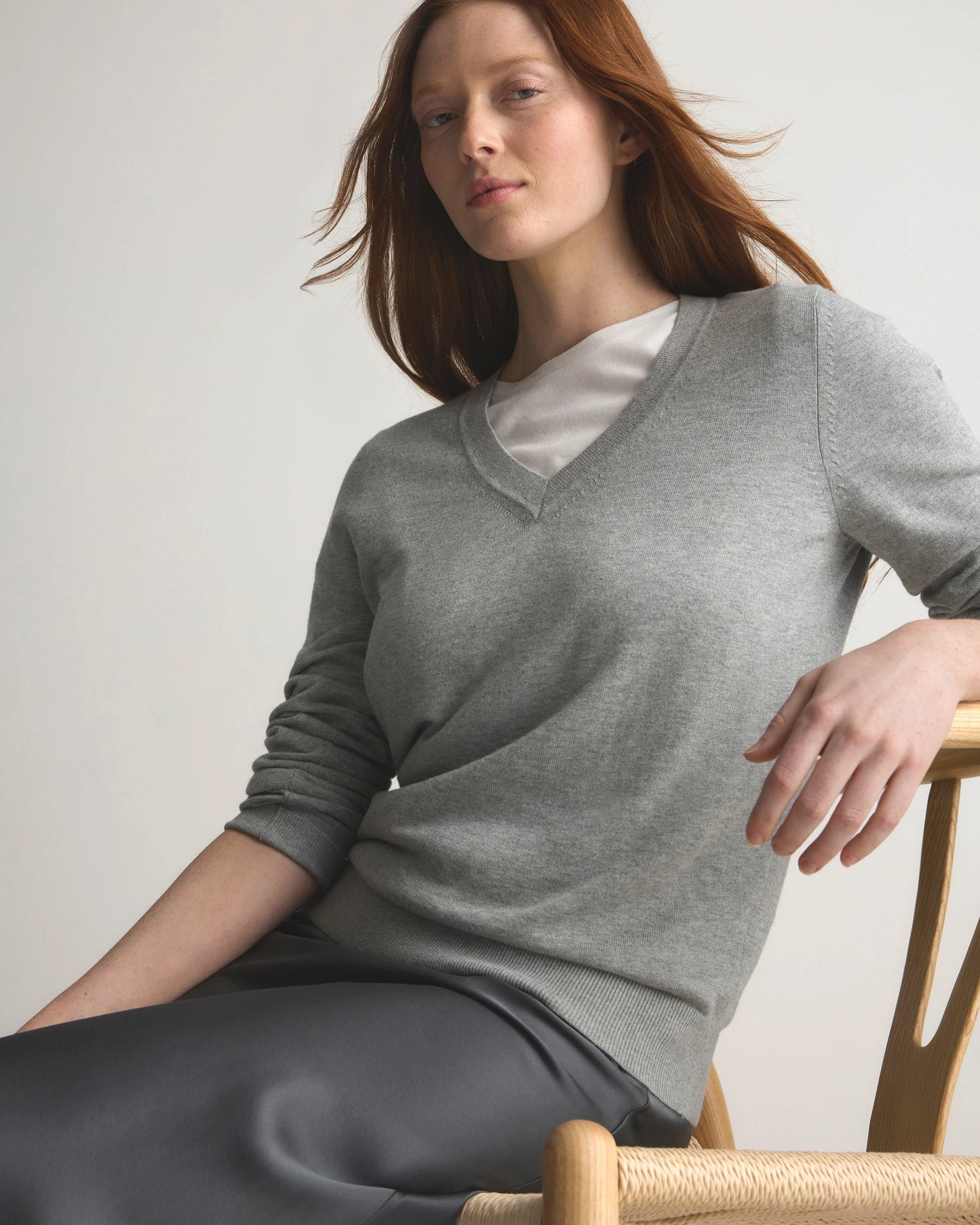 Lightweight Cotton Cashmere V-Neck Sweater - XS / Sugar Stone