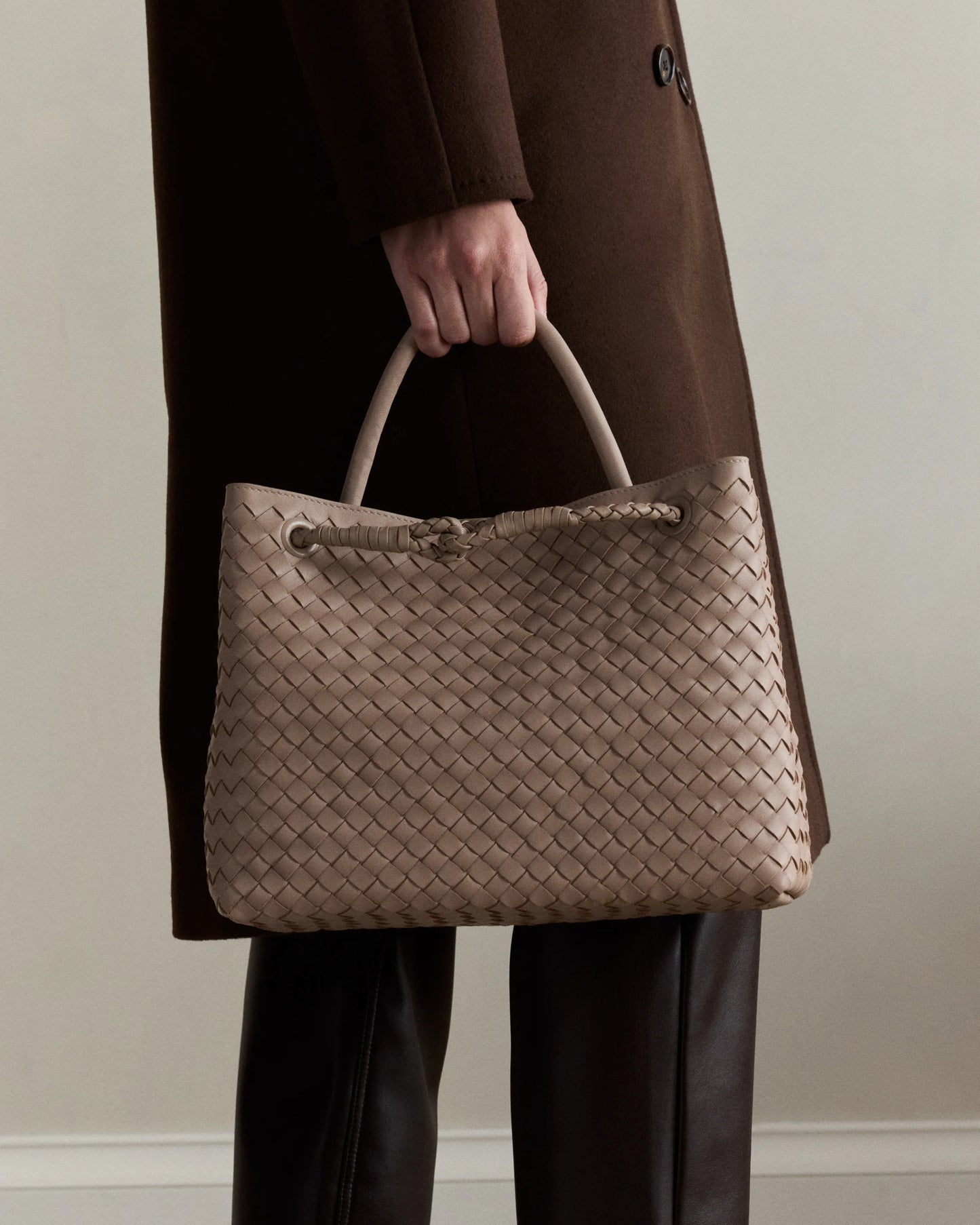 Romy Handwoven Satchel - One Size / Cognac