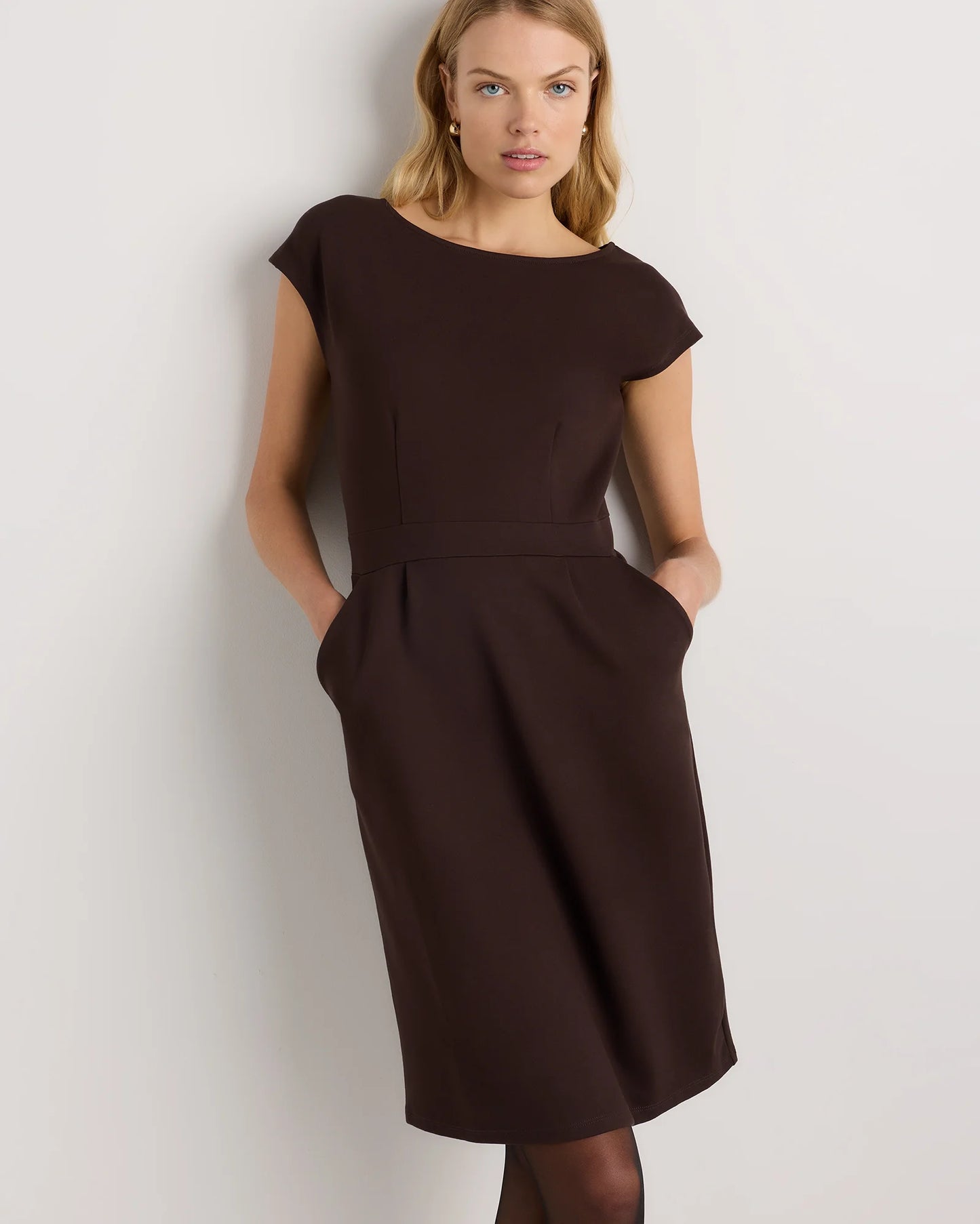 Ultra-Stretch Ponte Cap Sleeve Dress - XS / Ruby Red
