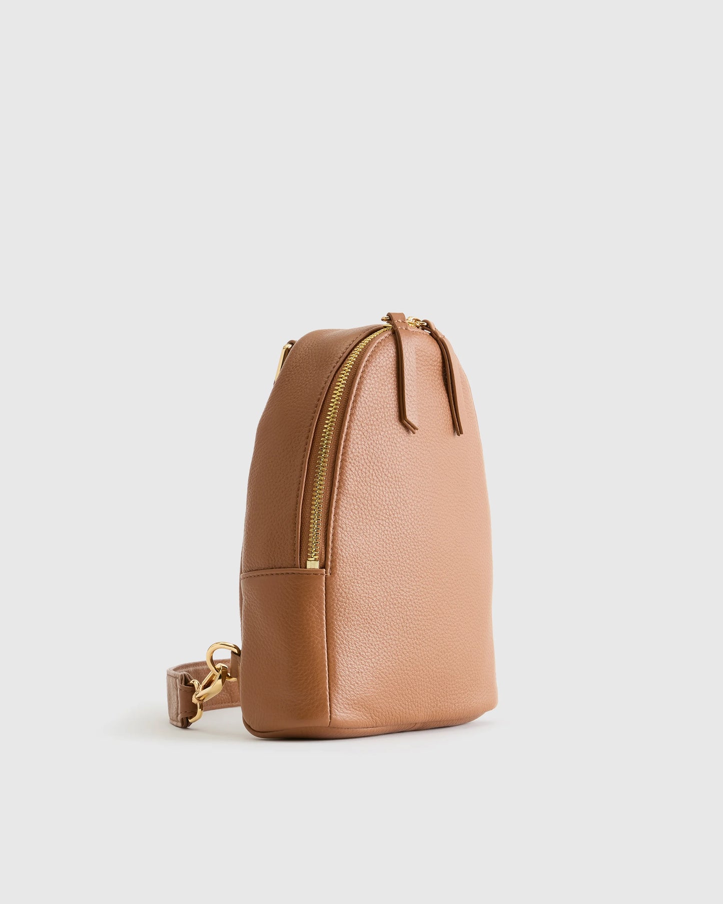 Italian Leather Sling Pack - One Size / Black