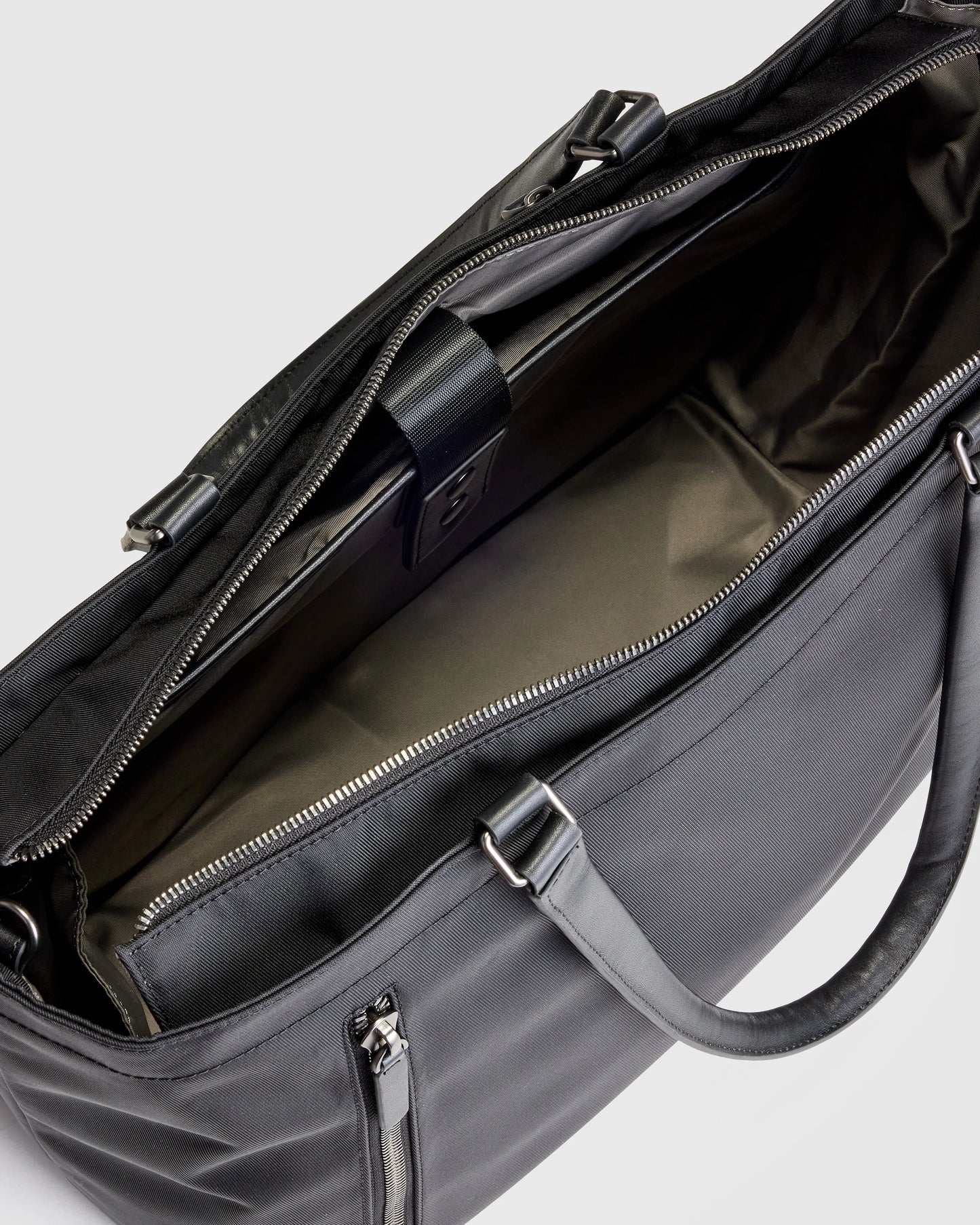 Voyage Nylon Travel Tote - One Size / Black