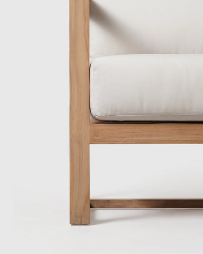 Linear Solid Teak Outdoor Lounge Chair - One Size / Natural Teak