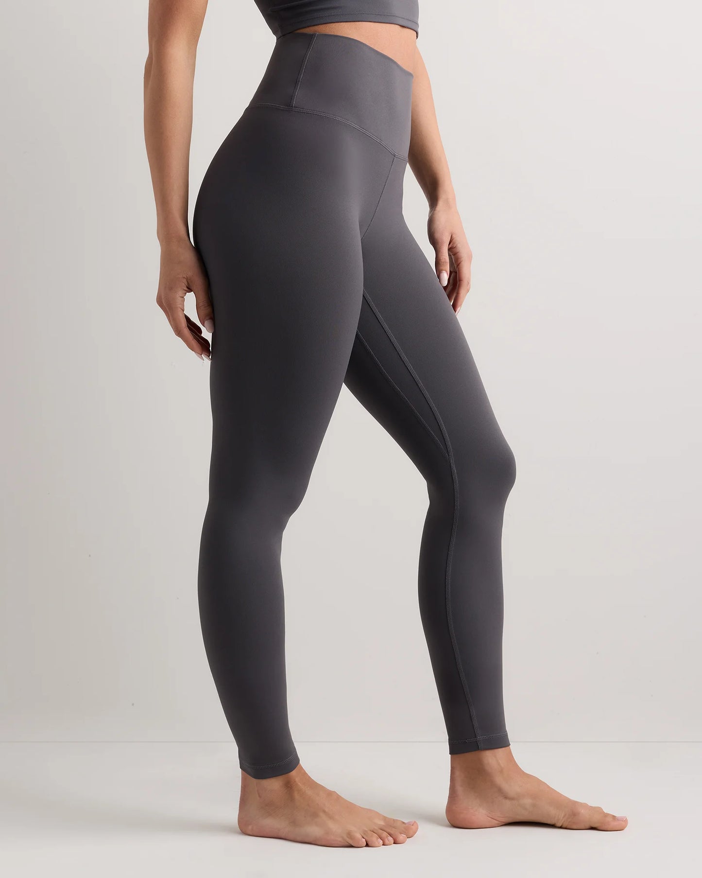 Ultra-Form High-Rise Legging - XS / Black