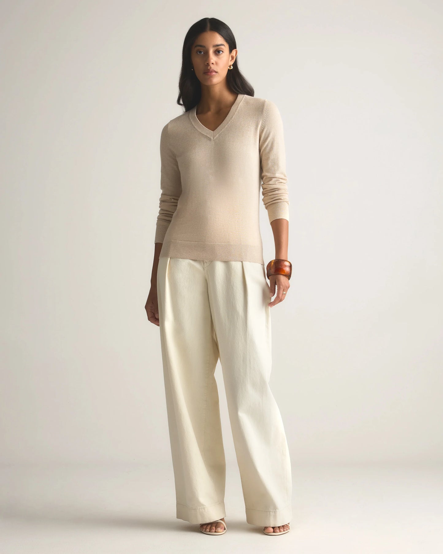 Lightweight Cotton Cashmere V-Neck Sweater - XS / Sugar Stone