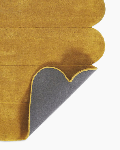 Scalloped Border Hand-Tufted Rug - 5' x 8' / Mustard