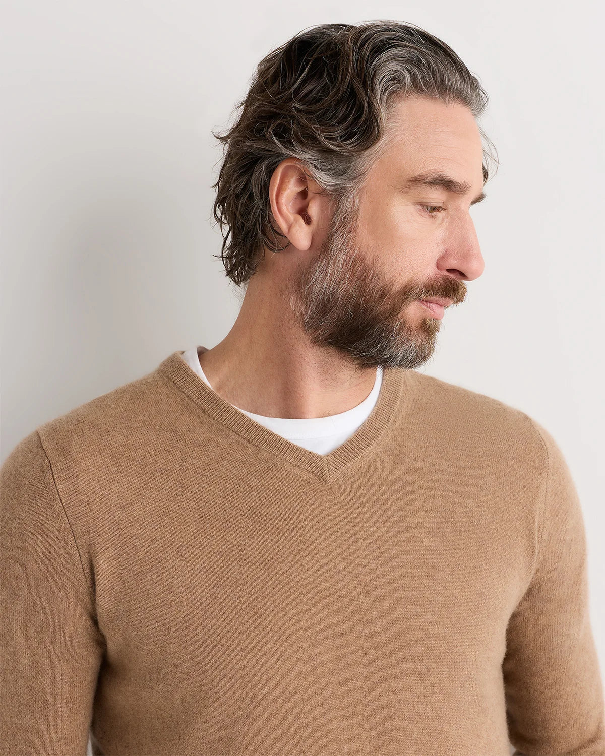 Mongolian Cashmere V-Neck Sweater - S / Oatmeal