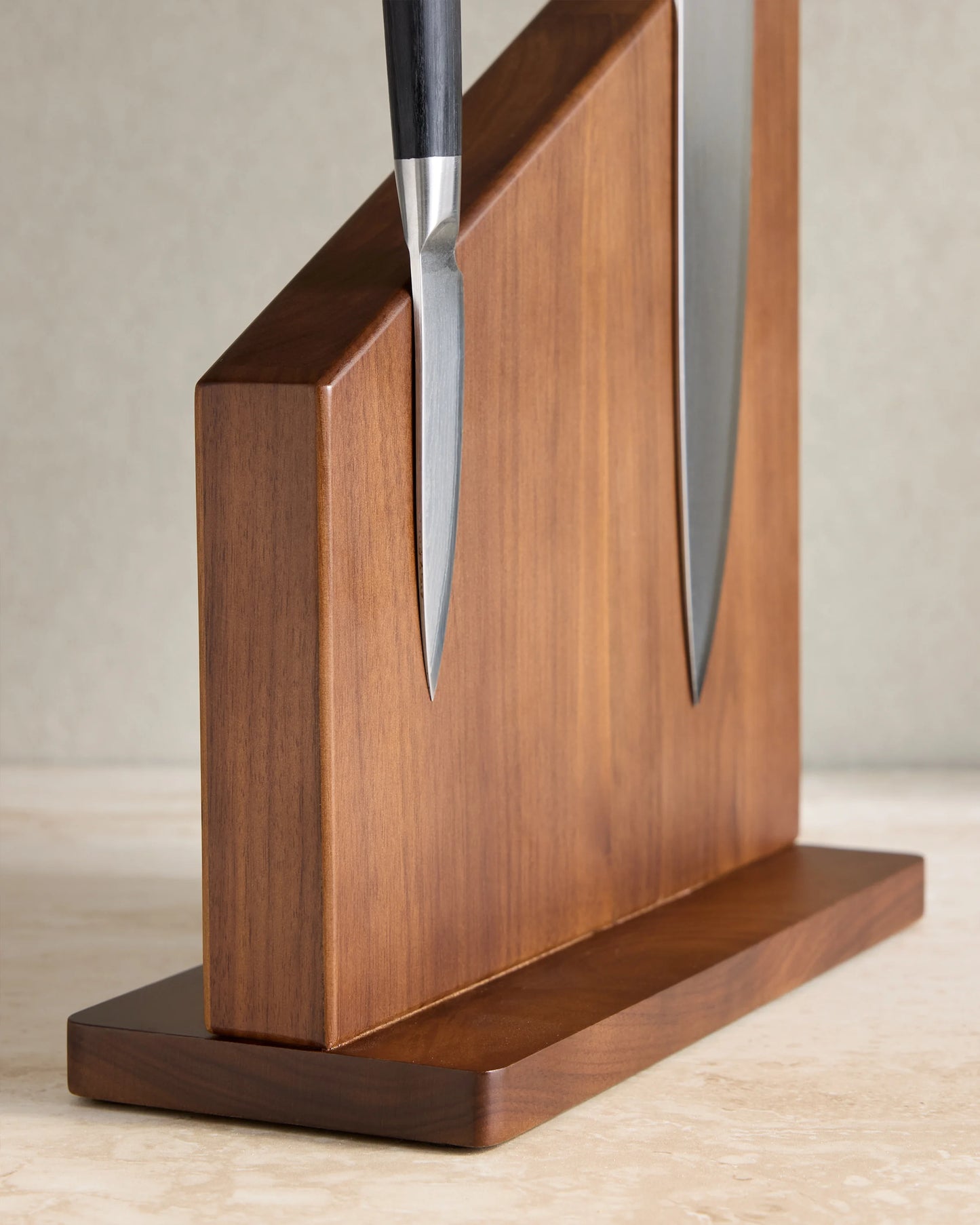 Magnetic Knife Block - One Size / Walnut