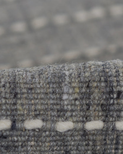 Lark Hand-Loomed Rug - 3'6" x 5'6" / Blue