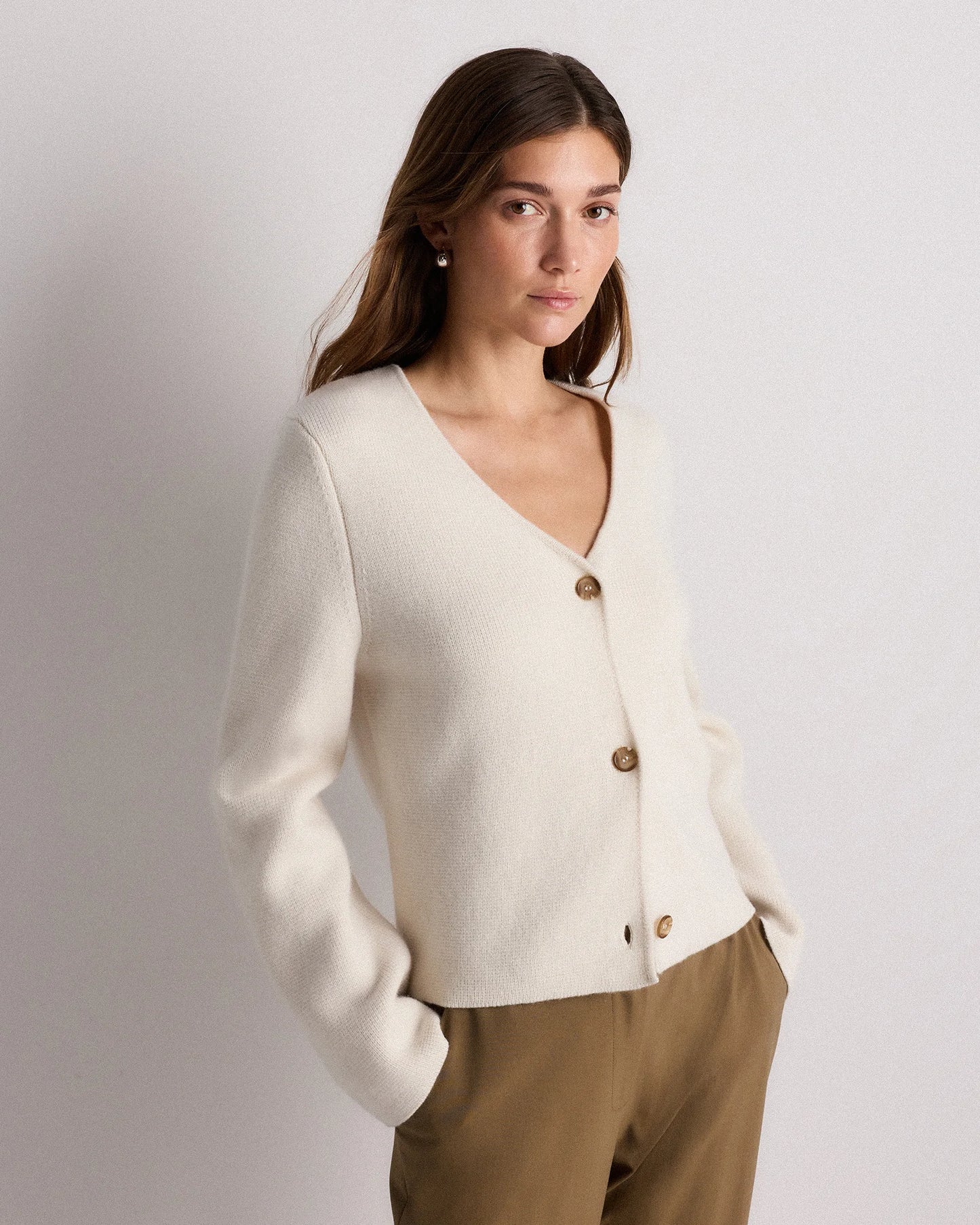 Mongolian Cashmere Structured V-Neck Cardigan - XS / Black