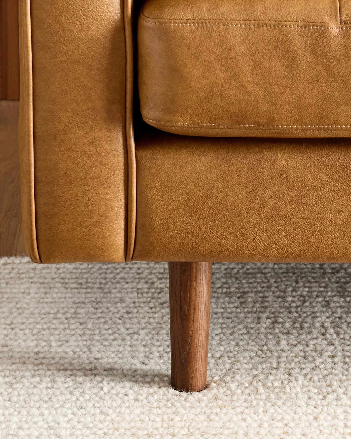 Italian Leather Midcentury Sofa - One Size / Chestnut