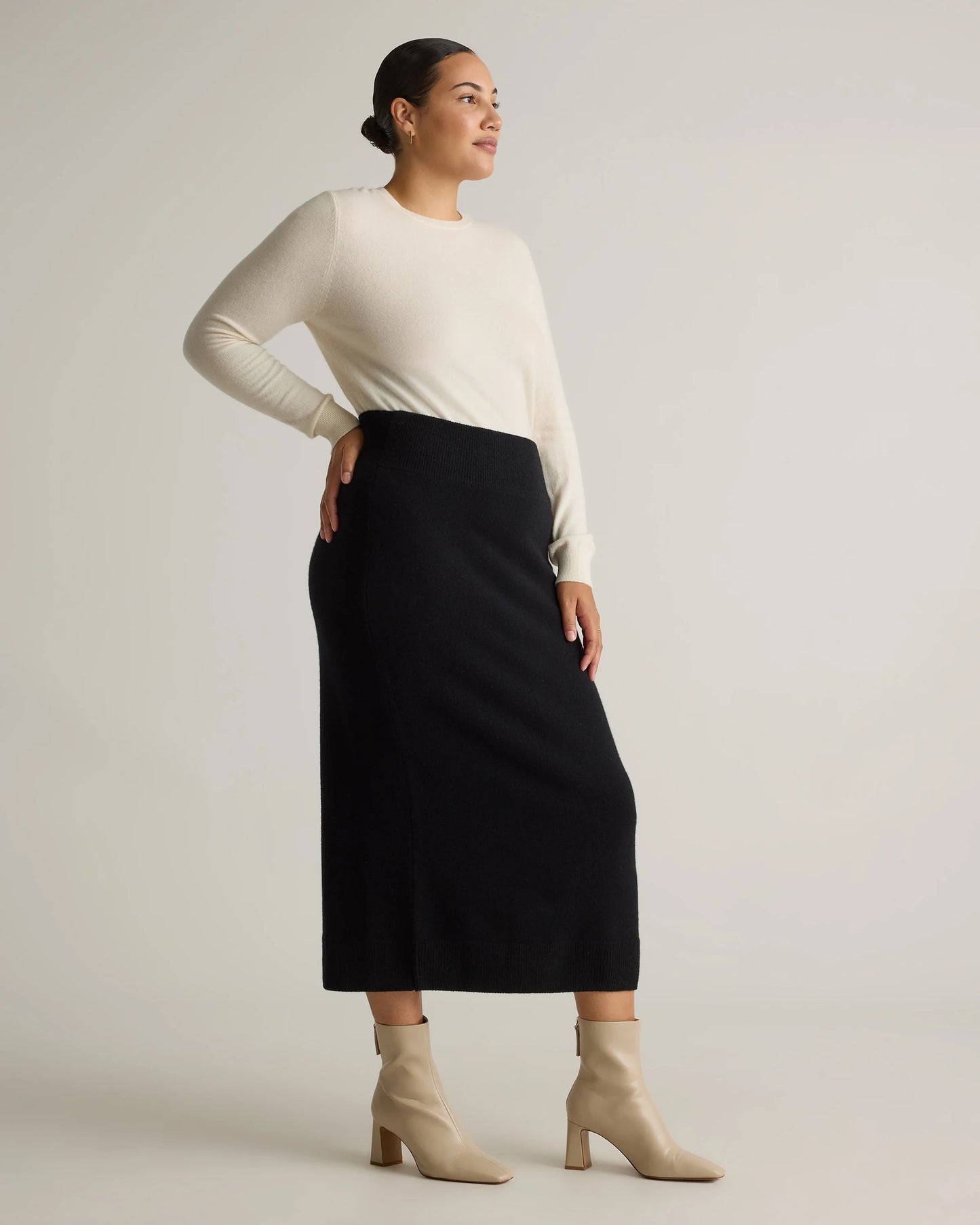 Mongolian Cashmere Fitted Midi Skirt - XS / Brown