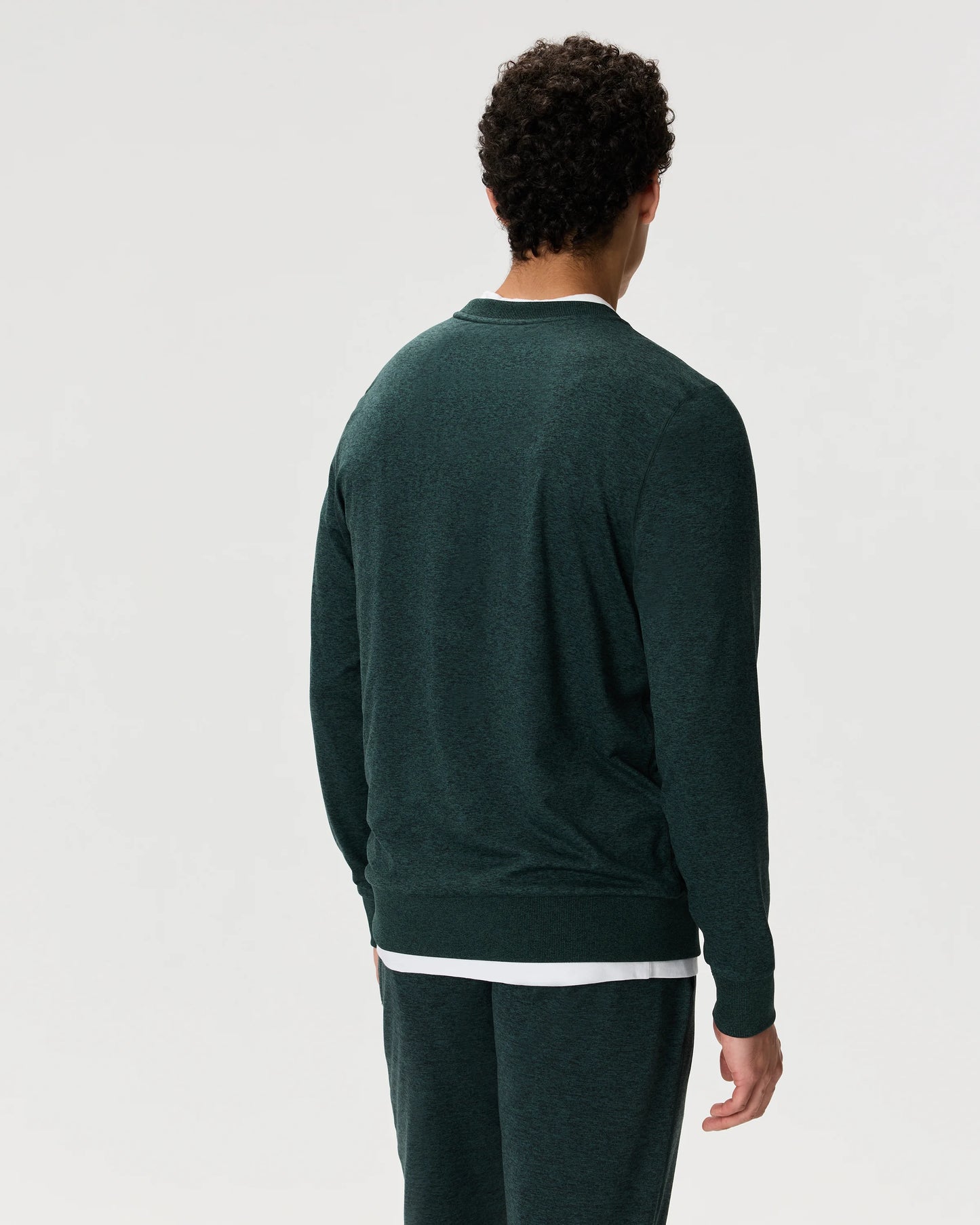 Flowknit Performance Crew Sweatshirt - S / Solid Chalk