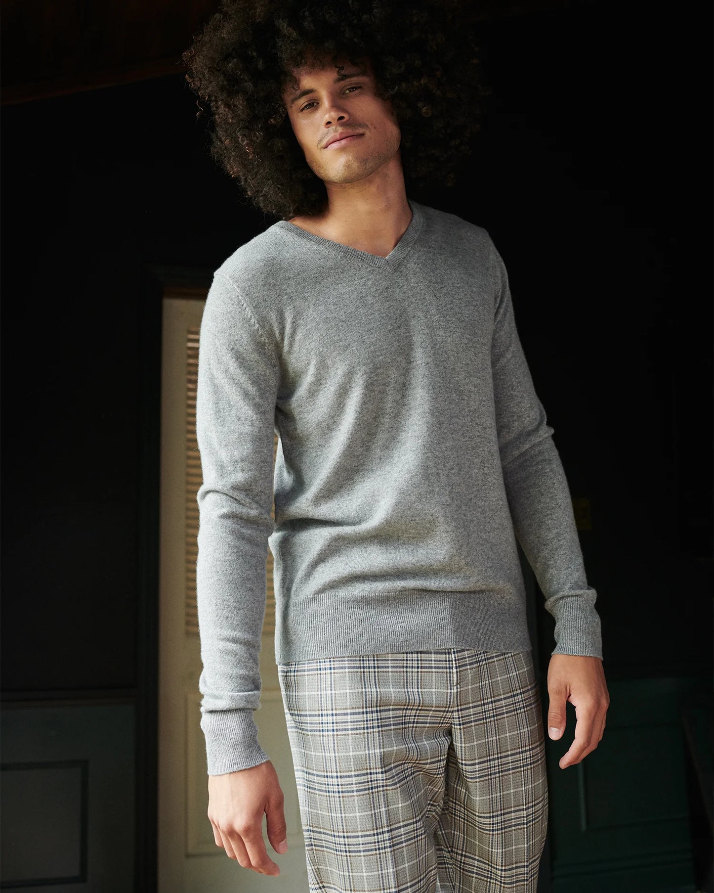 Mongolian Spring Cashmere V-Neck Sweater - S / Heather Grey