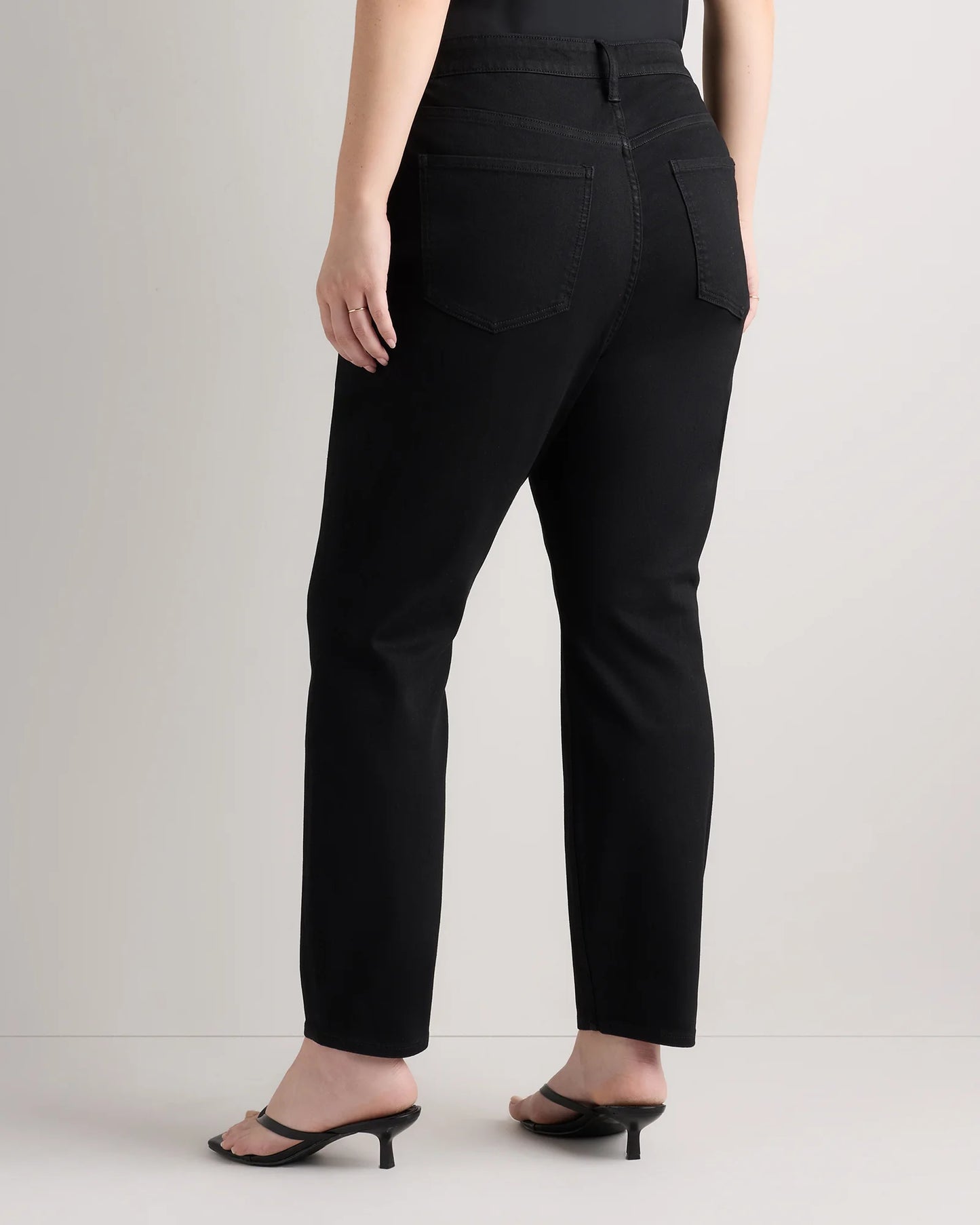Bella Stretch Skinny Jeans - 33 / Black