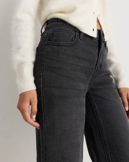 Luna Stretch Relaxed Straight Jeans - 24 / Cool Blue