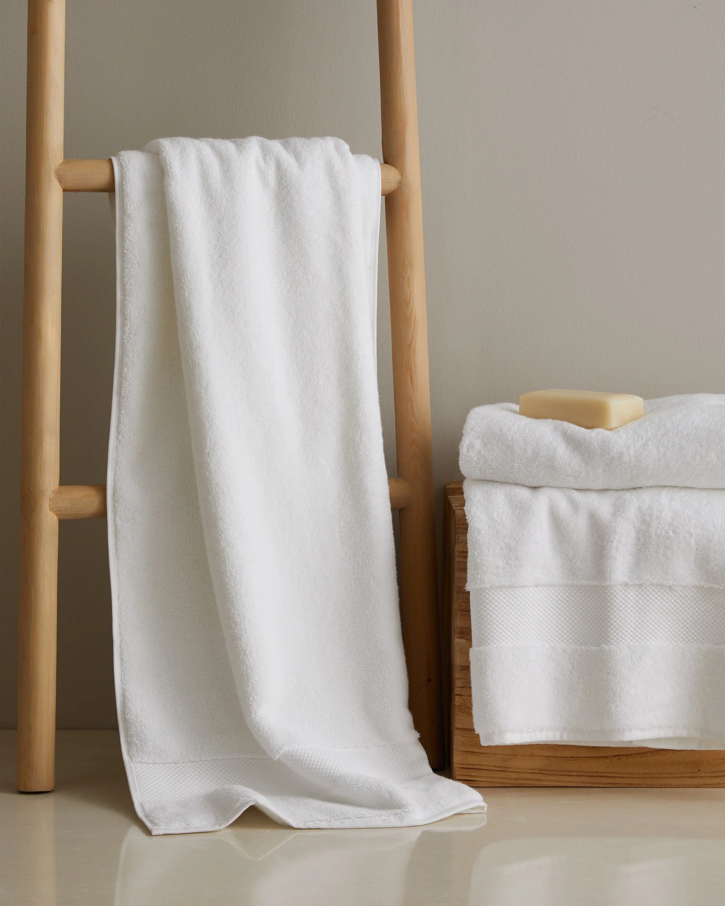 Turkish Ultra Plush Bath Towel (Set of 2) - One Size / White