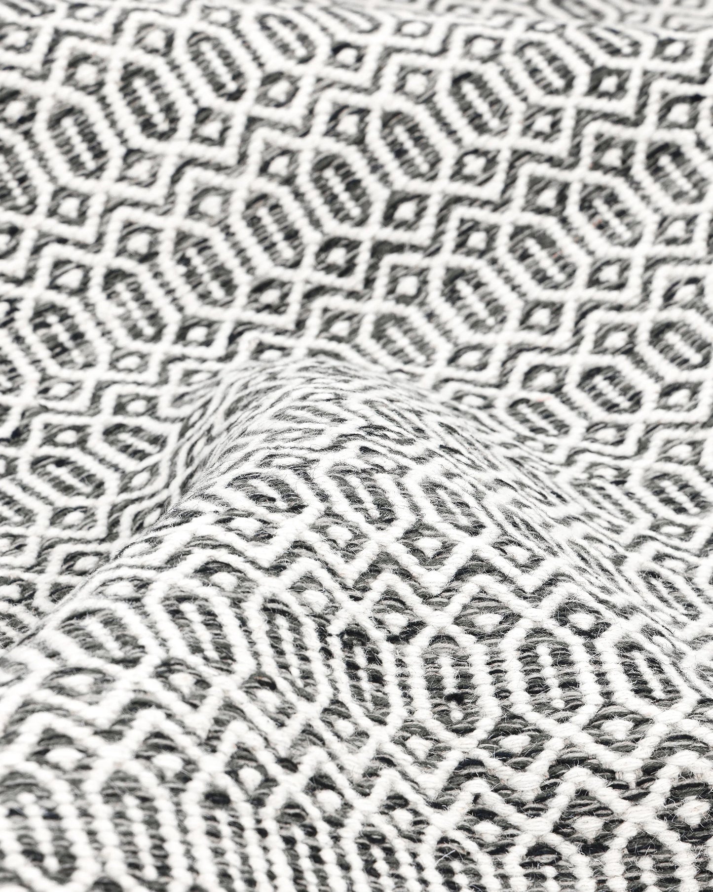 Vale Handwoven Wool Rug - 5' x 8' / Blue