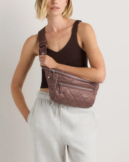 Transit Quilted Sling Bag - One Size / Black