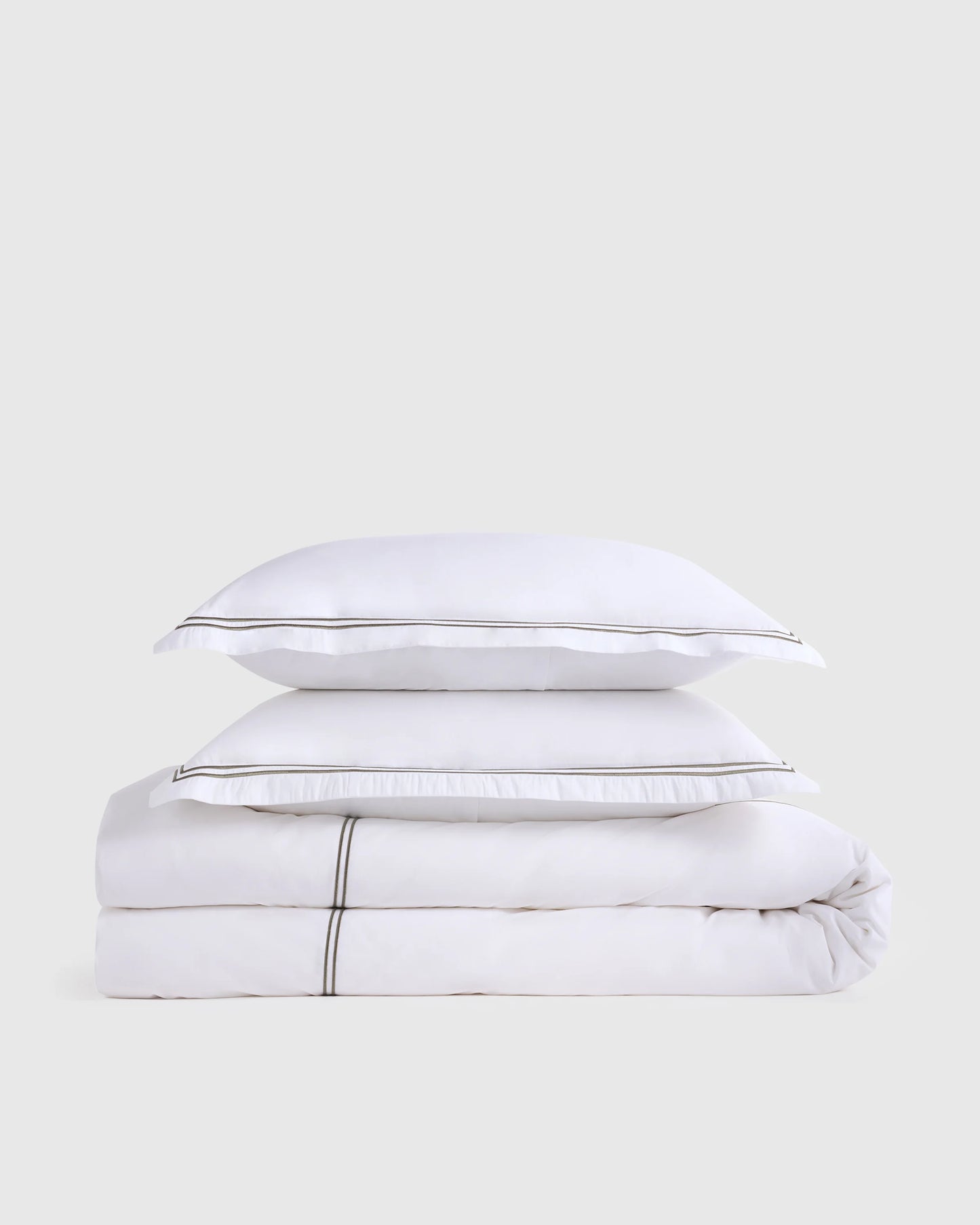 Organic Crisp Percale Embellished Duvet Cover Set - Twin / White/Navy