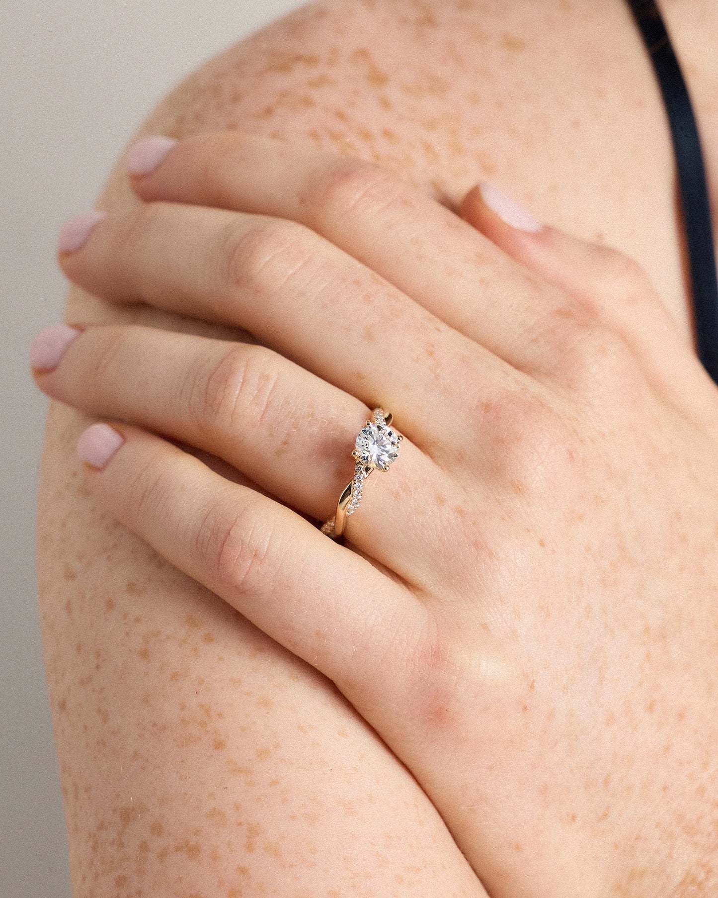 Lab Grown Diamond Round Twisted Engagement Ring - 1ct - 4 / Yellow Gold