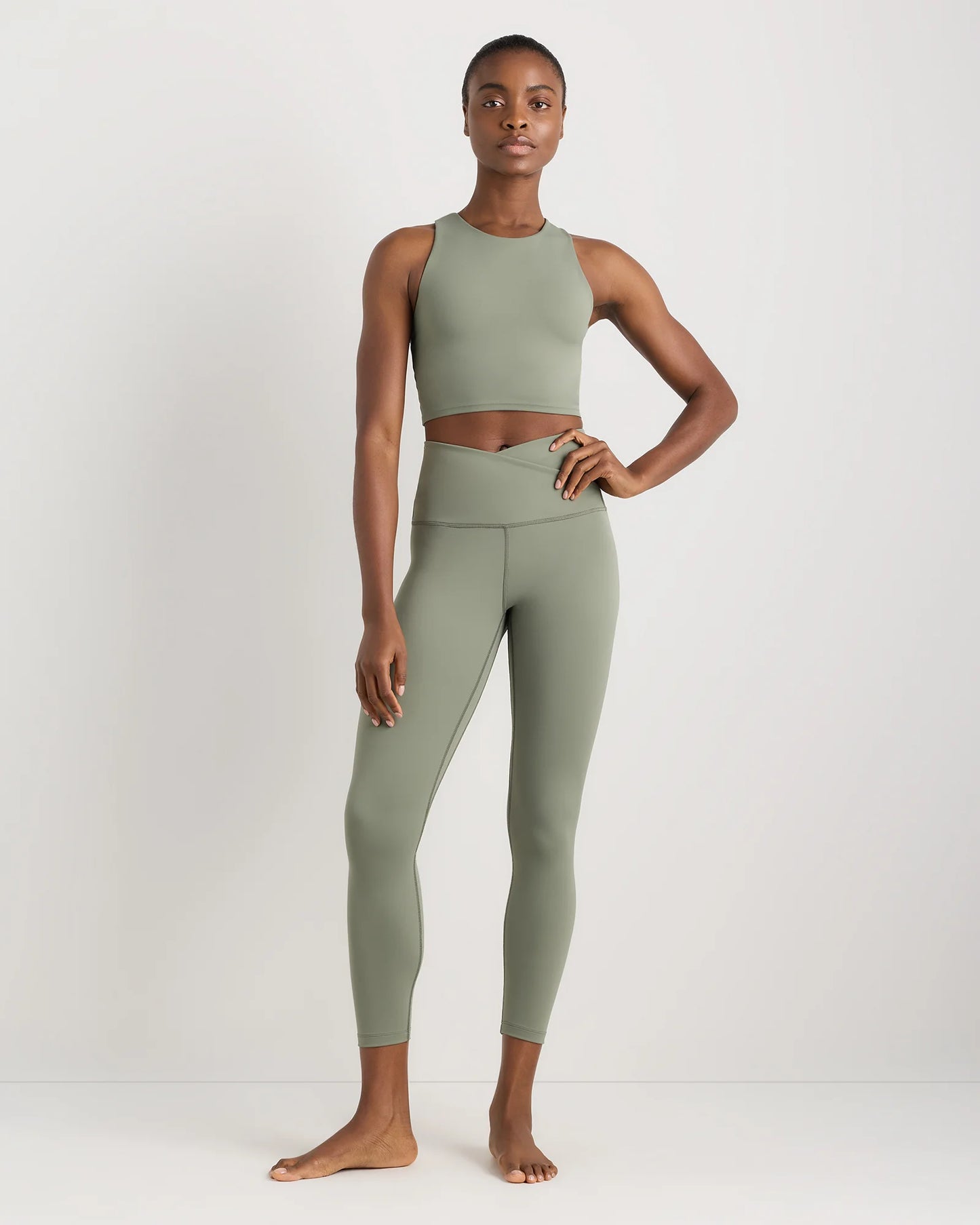 Ultra-Form High-Rise Crossover Legging - XS / Dark Coal