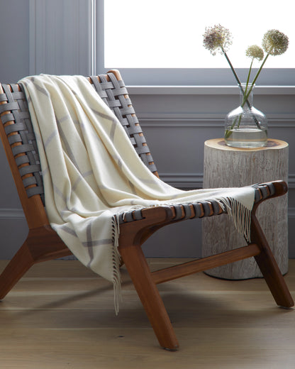 Mongolian Cashmere Plaid Throw - 50x60 / Ivory/Grey Plaid
