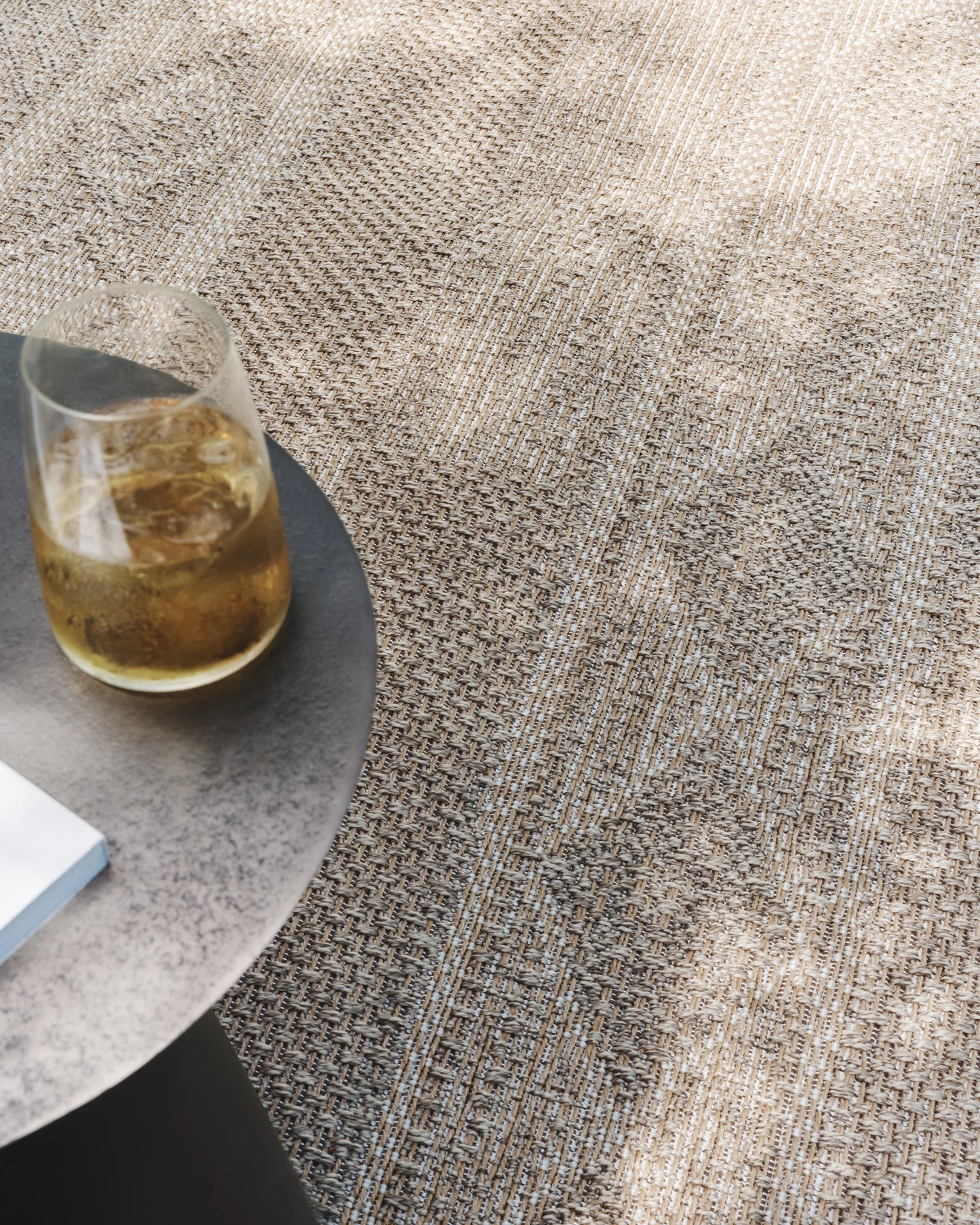 Wheatley Indoor/Outdoor Rug - 3'3" x 5' / Ivory