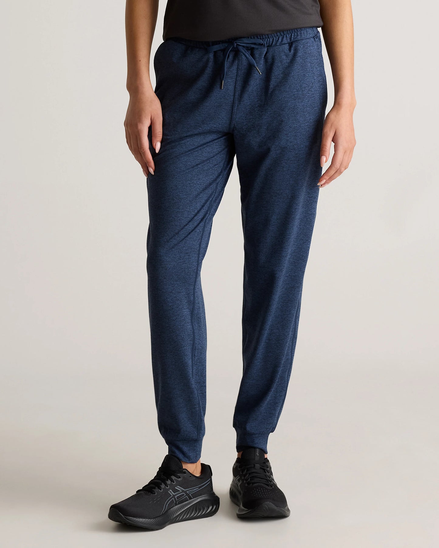 Flowknit Mid-Rise Joggers - XS / Black