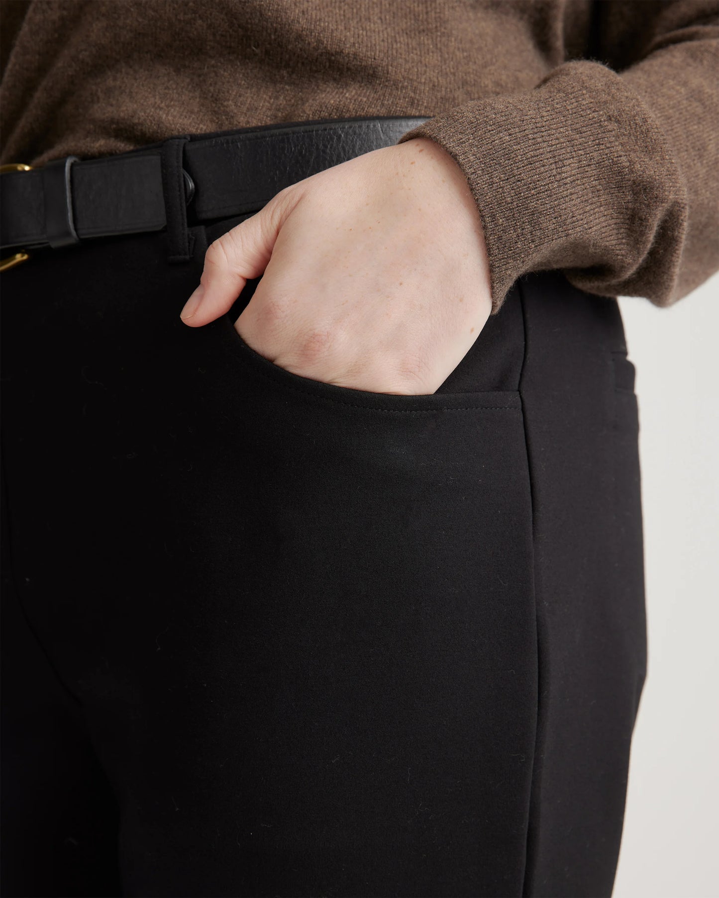Ultra-Stretch Ponte Straight Leg 4-Pocket Pants - XS / Navy