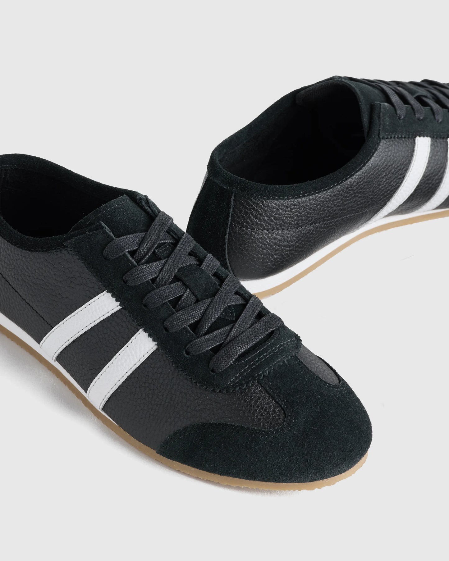 Italian Leather & Suede Low Profile Sneaker - 5 / Electric Blue
