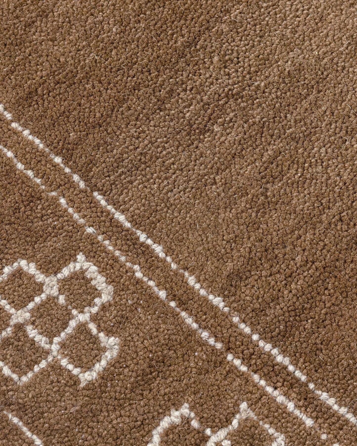 Gates Wool Rug - 3' x 5' / Brown