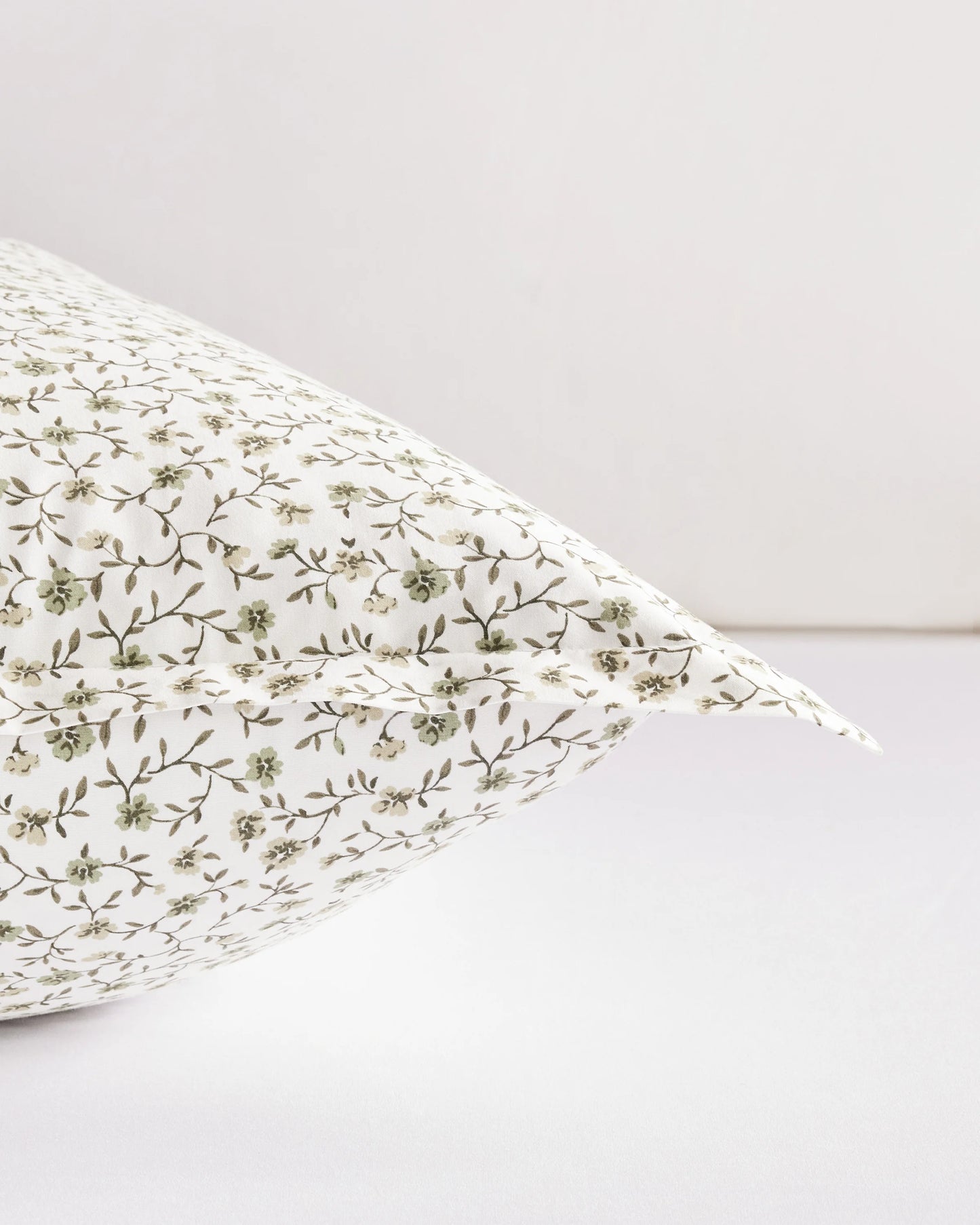 Organic Crisp Percale Floral Euro Sham - Euro / Toffee Florette