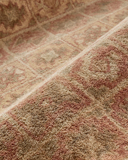 Cambria Wool Rug - 5' x 8' / Rust