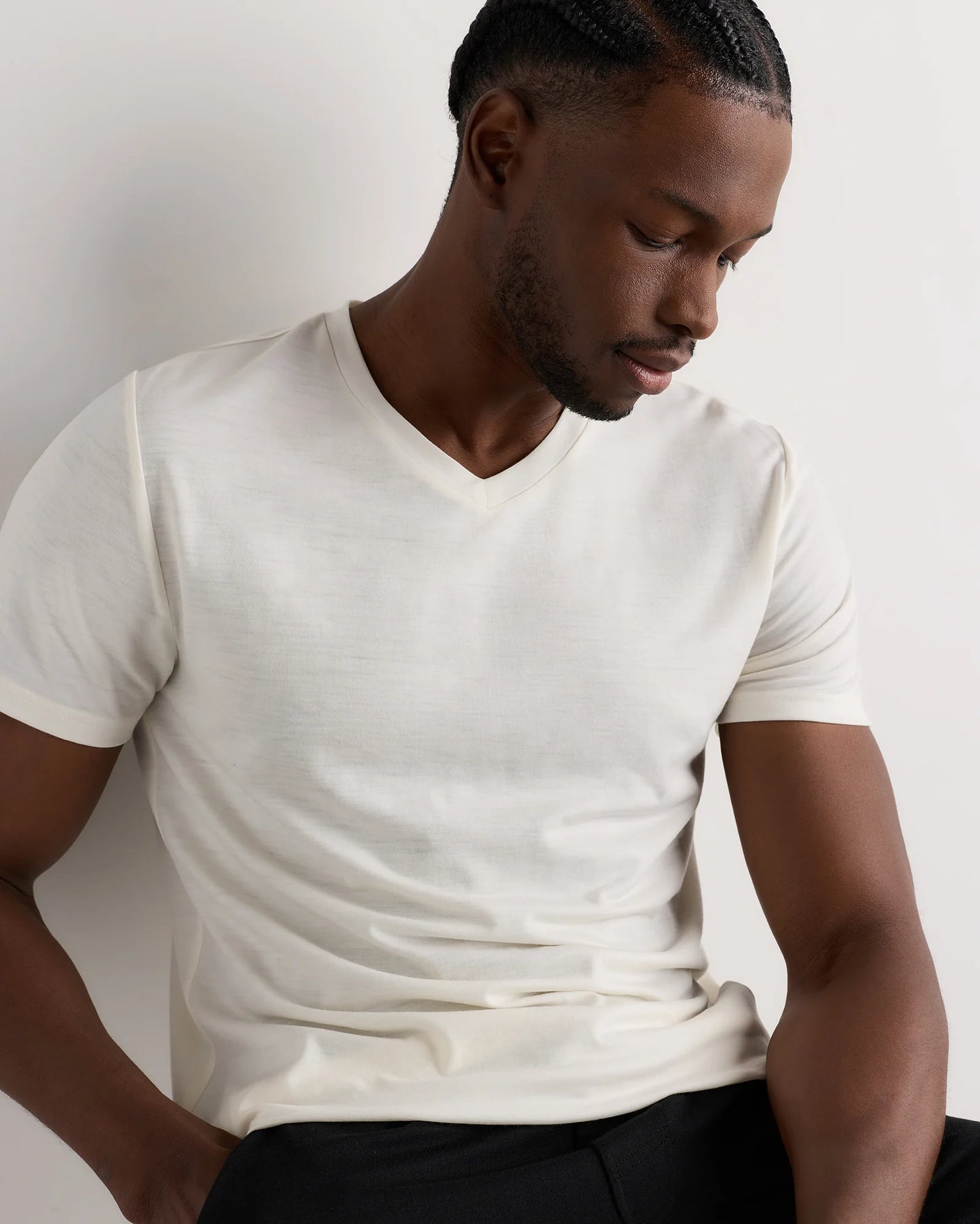 100% Merino Wool All-Season V-Neck Base Layer Tee - XS / Off-White