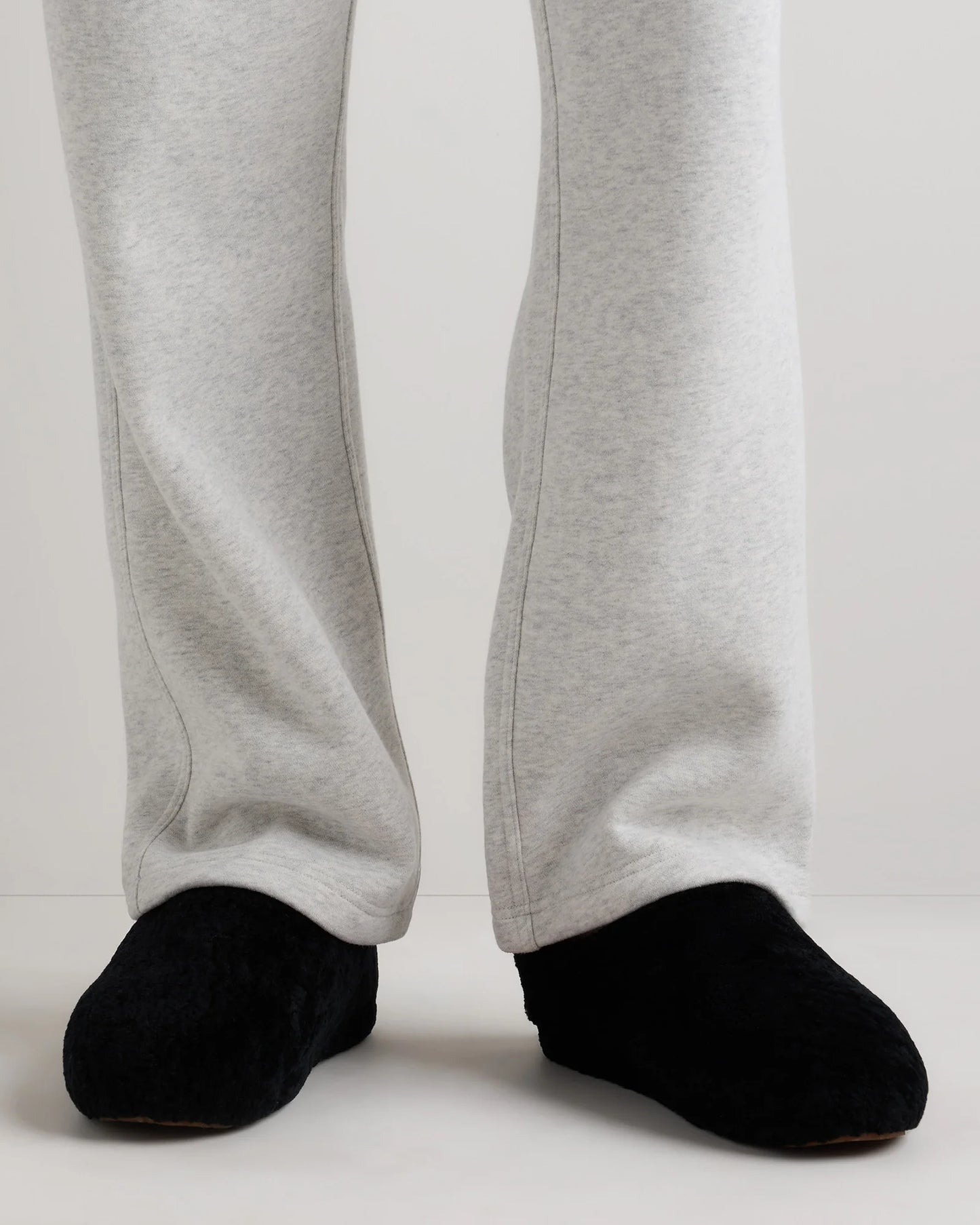 Men's Genuine Shearling Lounge Slipper - 7 / Black