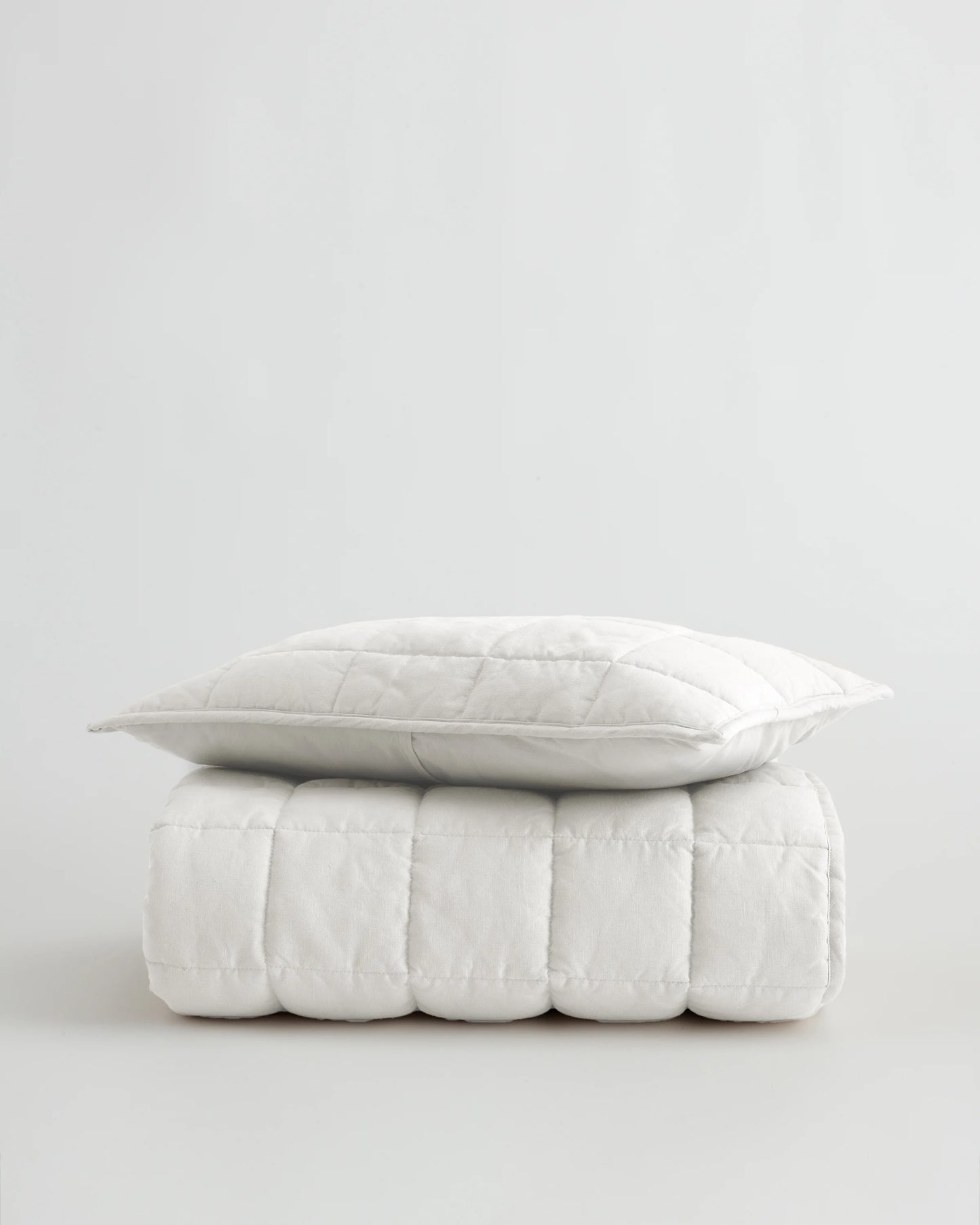 European Linen Toddler Quilt & Sham Set - One Size / White